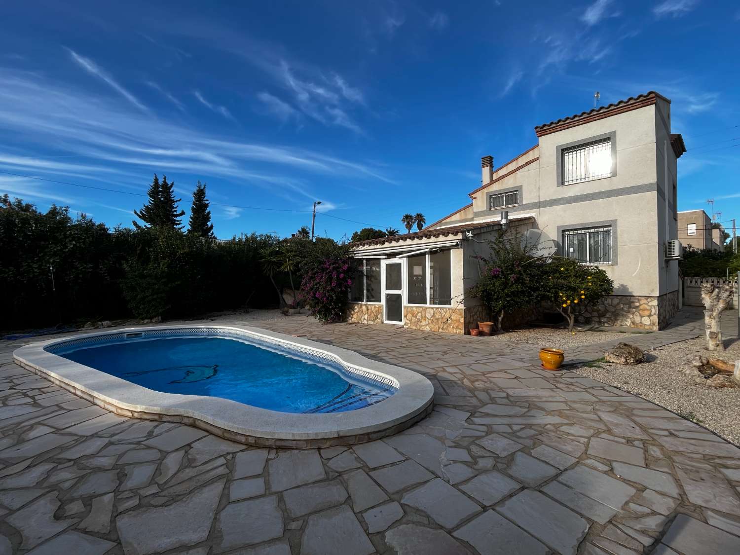 Schöne Villa mit privatem Pool in Les Tres Cales