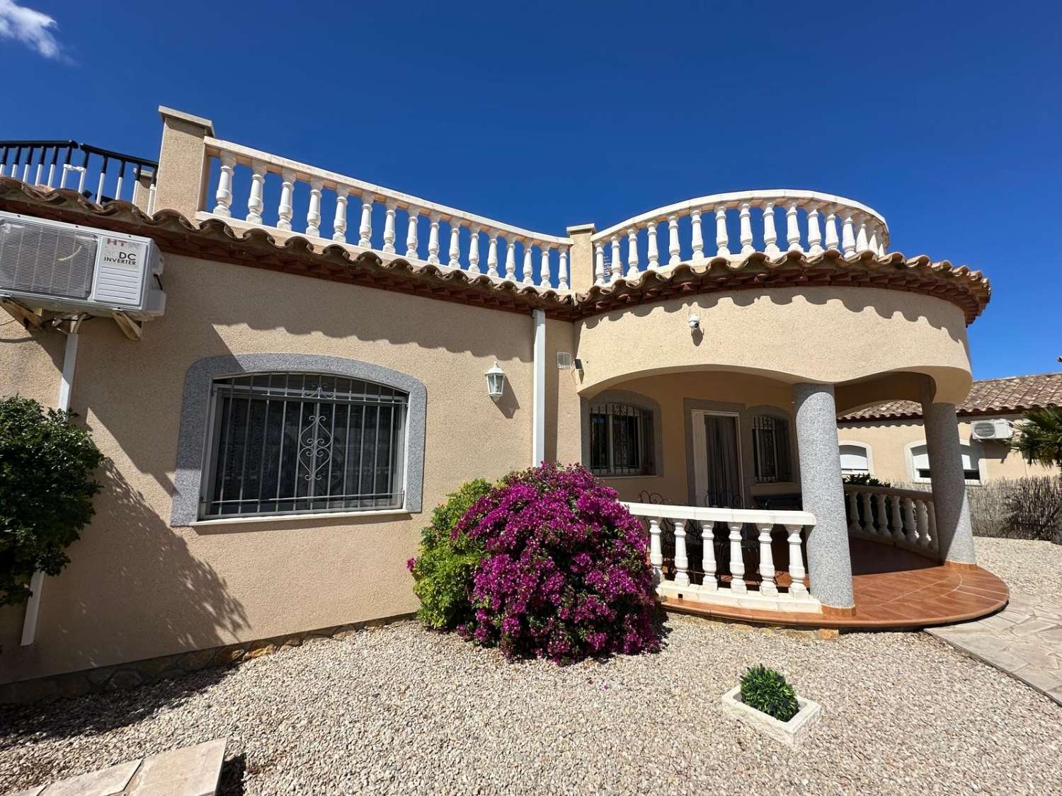 Villa con piscina privada en Las Tres Calas