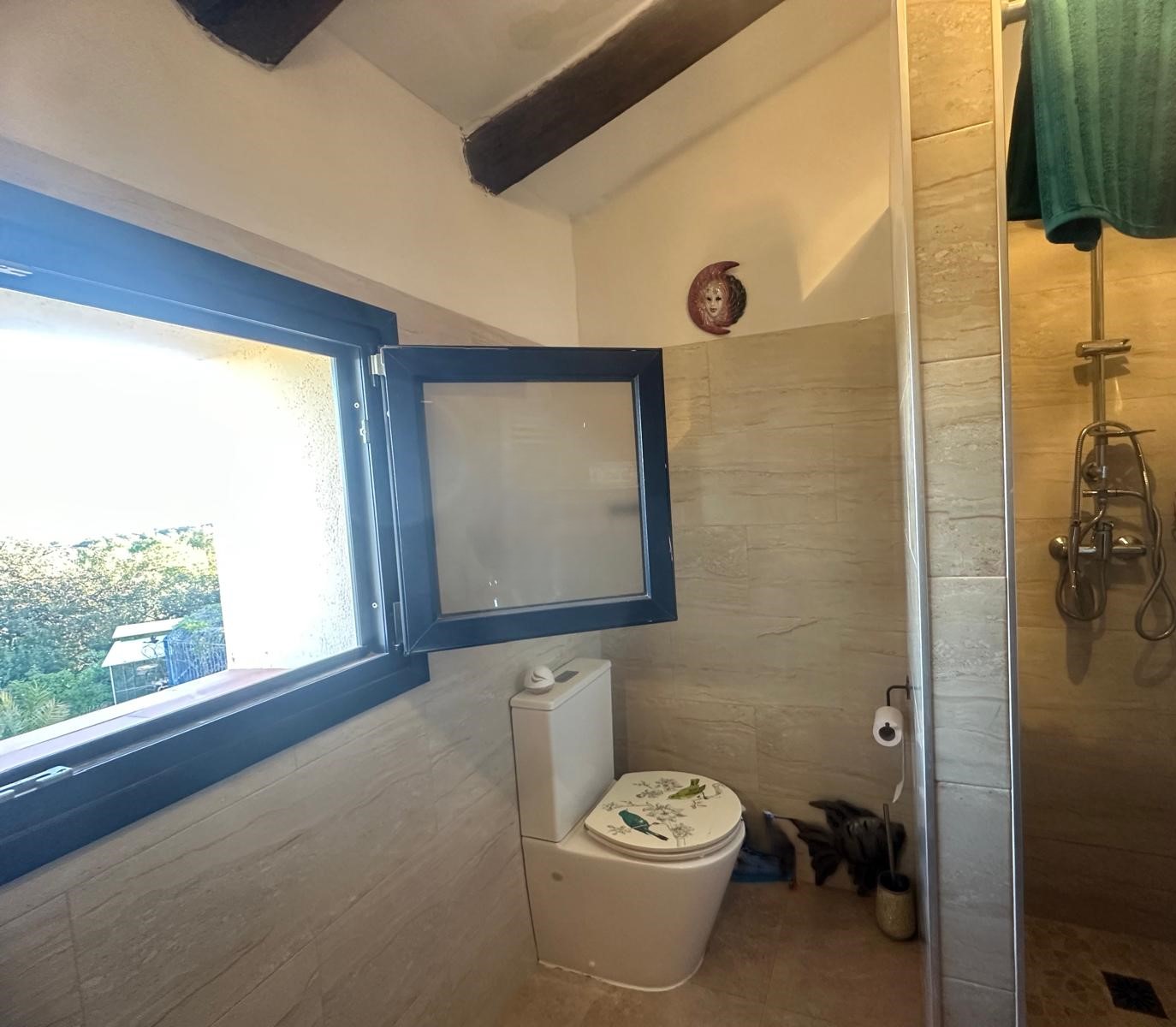 EXCEPTIONAL! For nature and animal lovers, Country house with 20 hectares of land