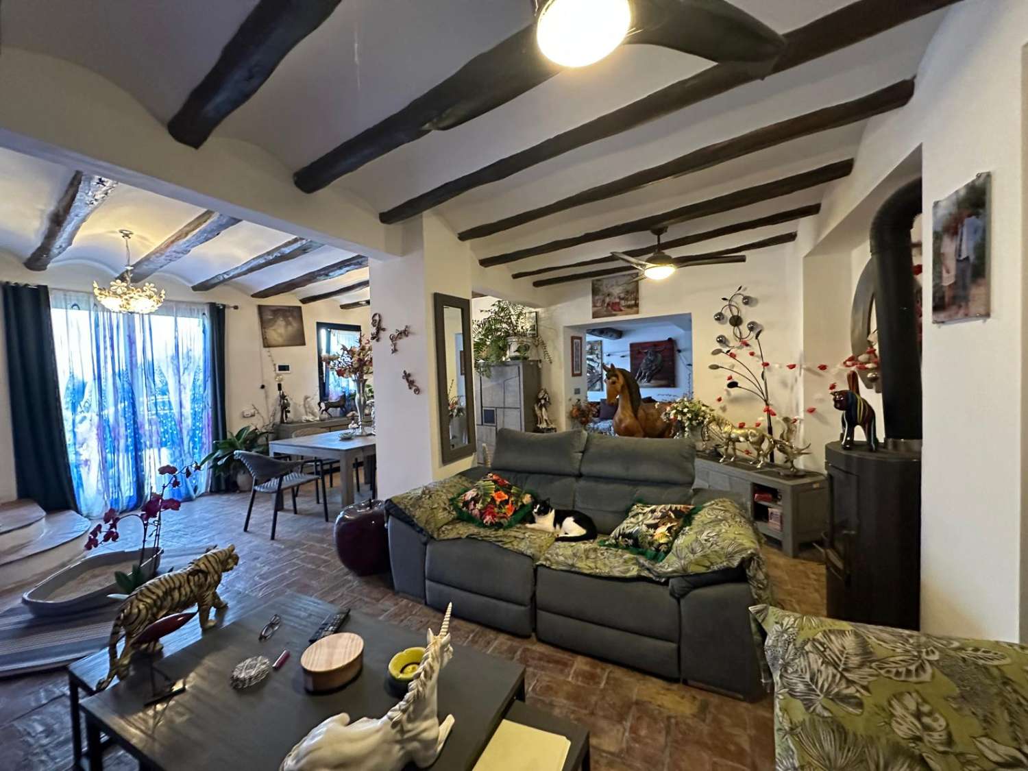 EXCEPTIONAL! For nature and animal lovers, Country house with 20 hectares of land