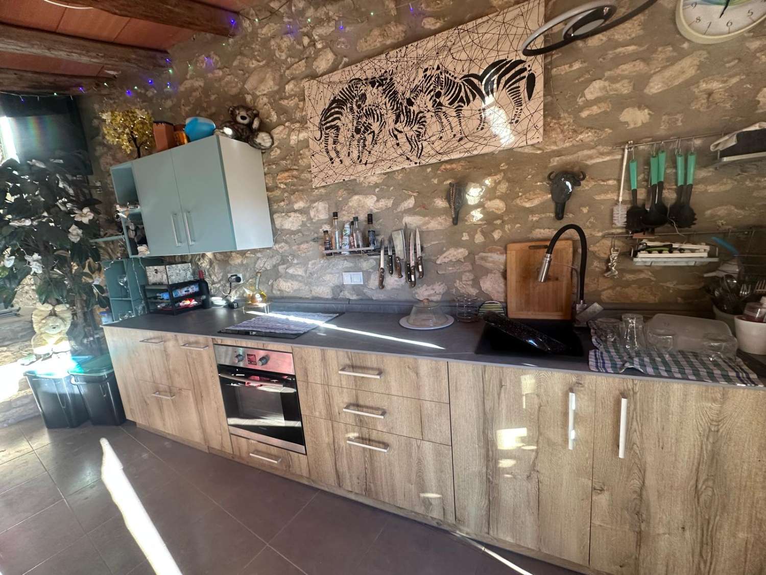 EXCEPTIONAL! For nature and animal lovers, Country house with 20 hectares of land