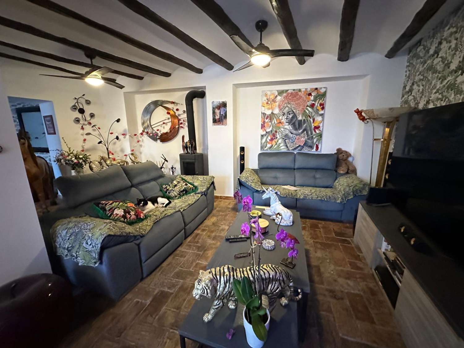 EXCEPTIONAL! For nature and animal lovers, Country house with 20 hectares of land