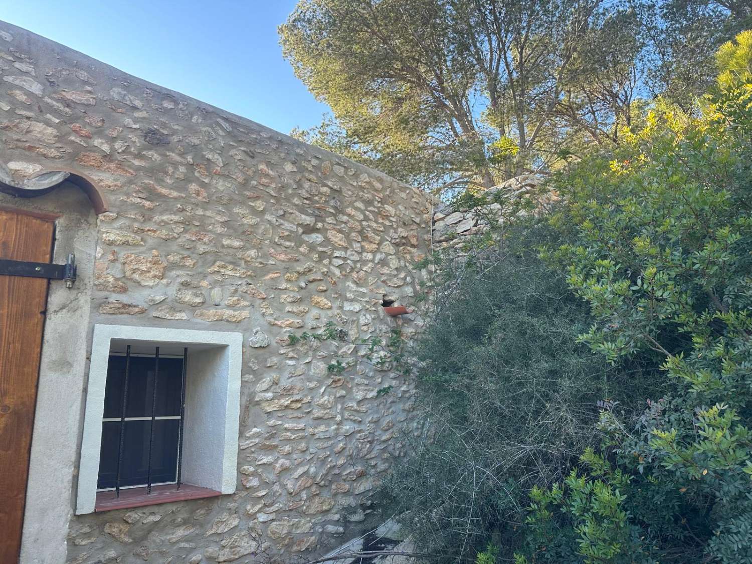 EXCEPTIONAL! For nature and animal lovers, Country house with 20 hectares of land