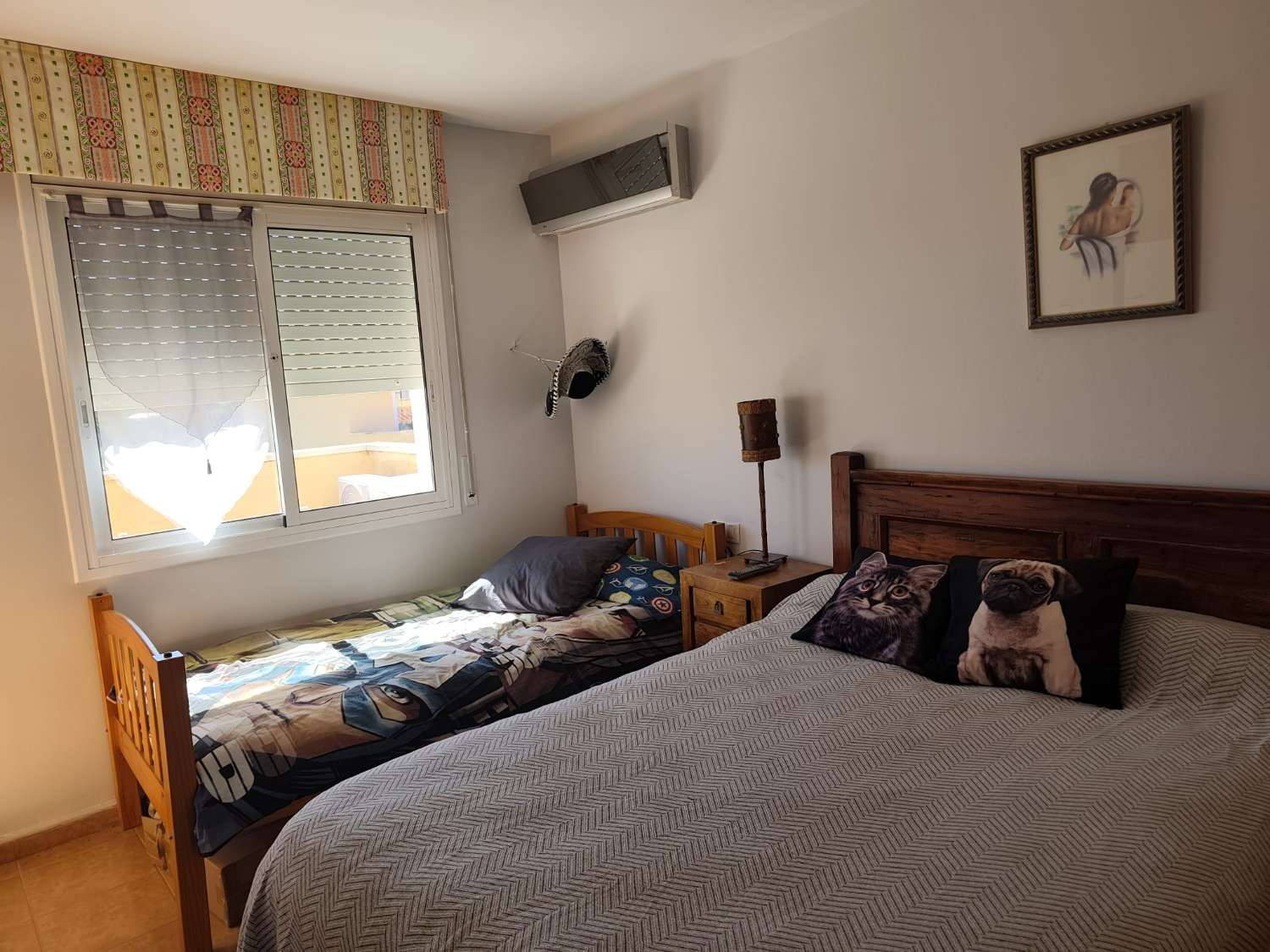 Casa adosada esquinera en Mont Roig del Camp