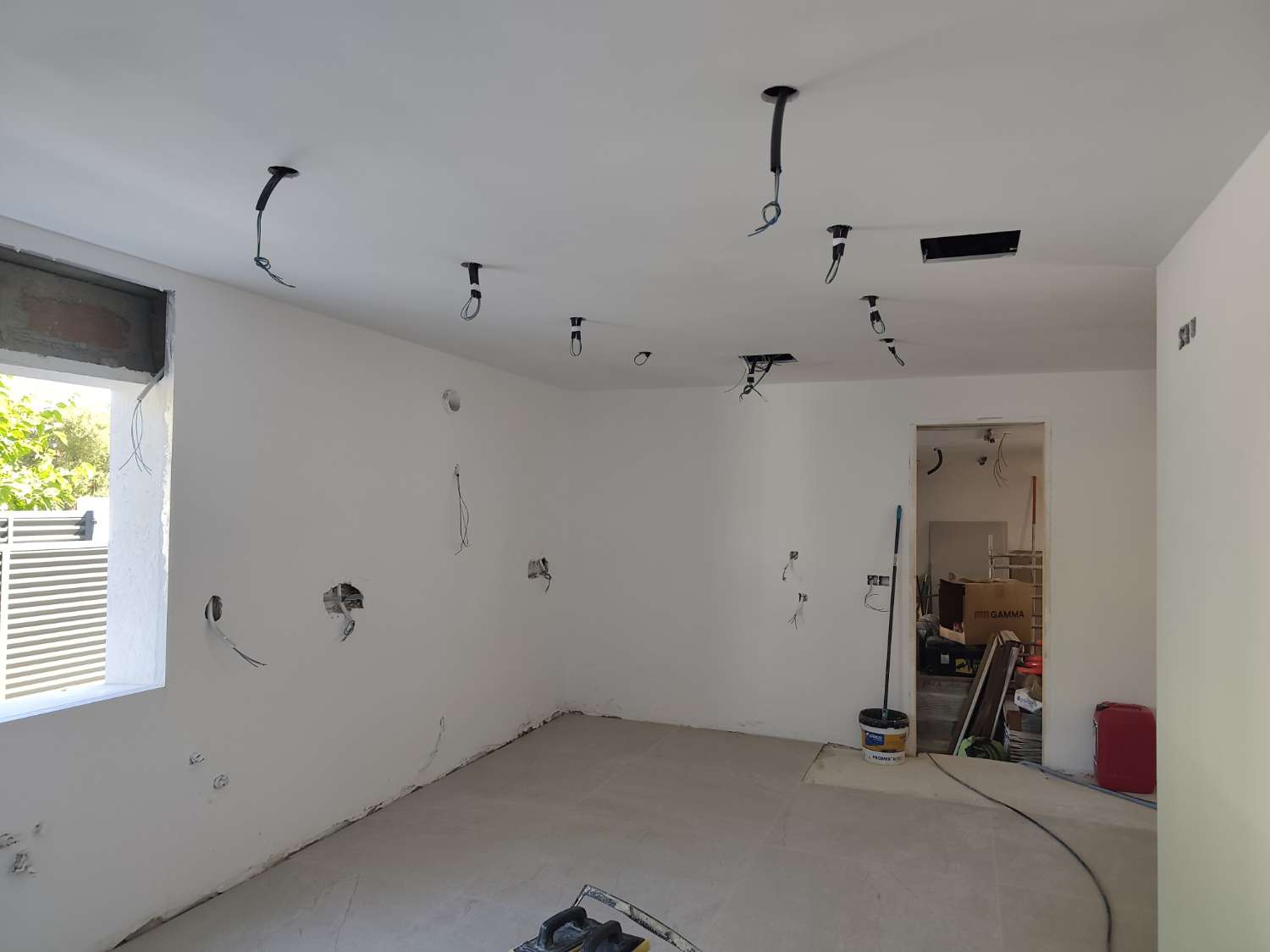 Exclusiva villa en Miami Platja en Rehabilitacion total con piscina, jacuzzi y acabados premium