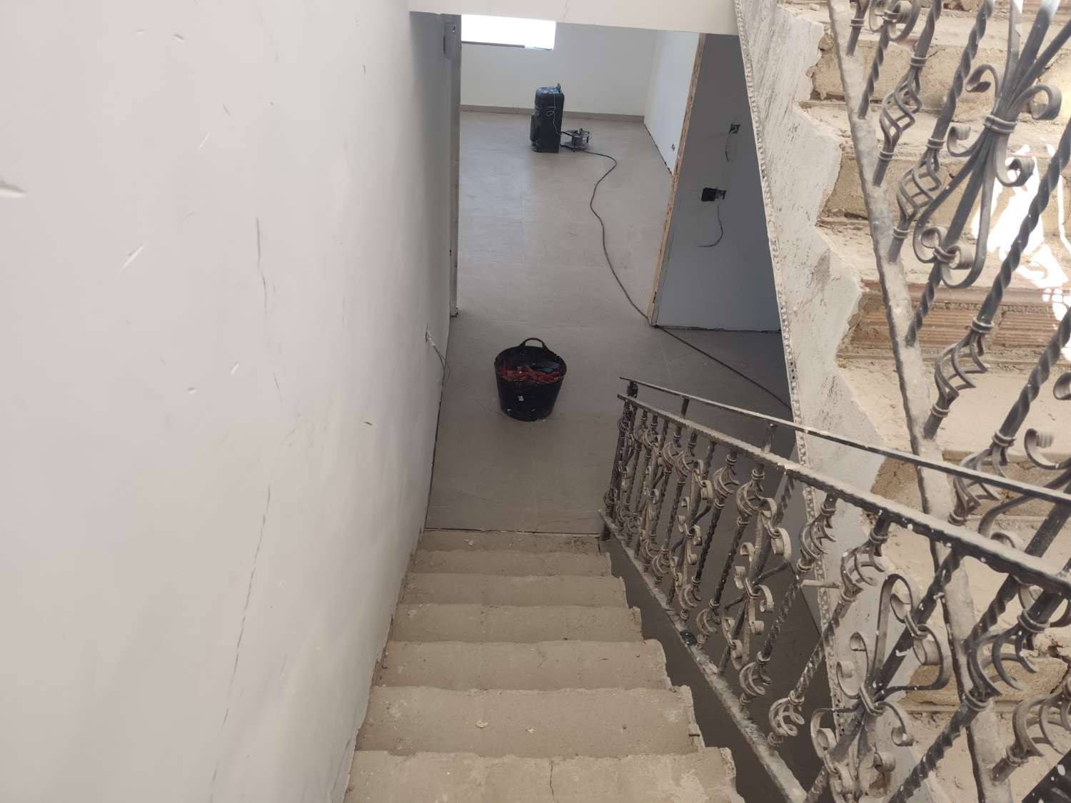 Exclusiva villa en Miami Platja en Rehabilitacion total con piscina, jacuzzi y acabados premium