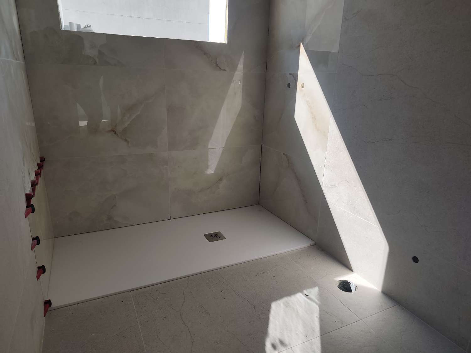 Exclusiva villa en Miami Platja en Rehabilitacion total con piscina, jacuzzi y acabados premium
