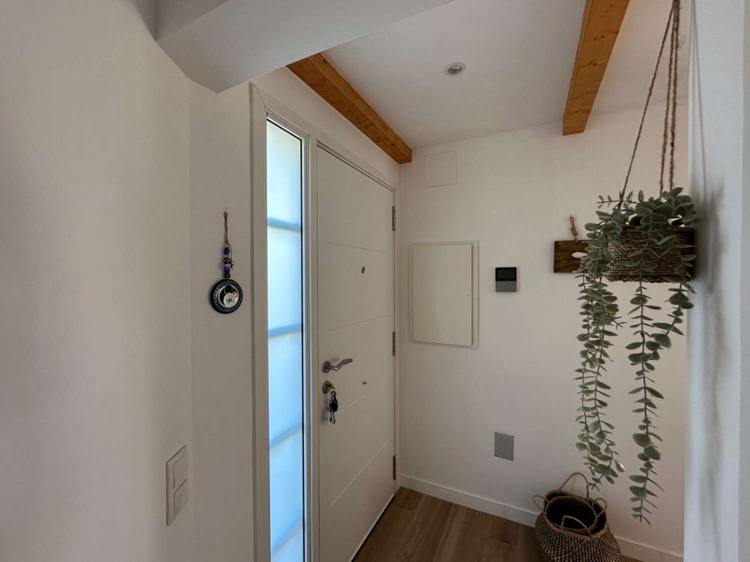 ¡Nueva casa unifamiliar con piscina privada!