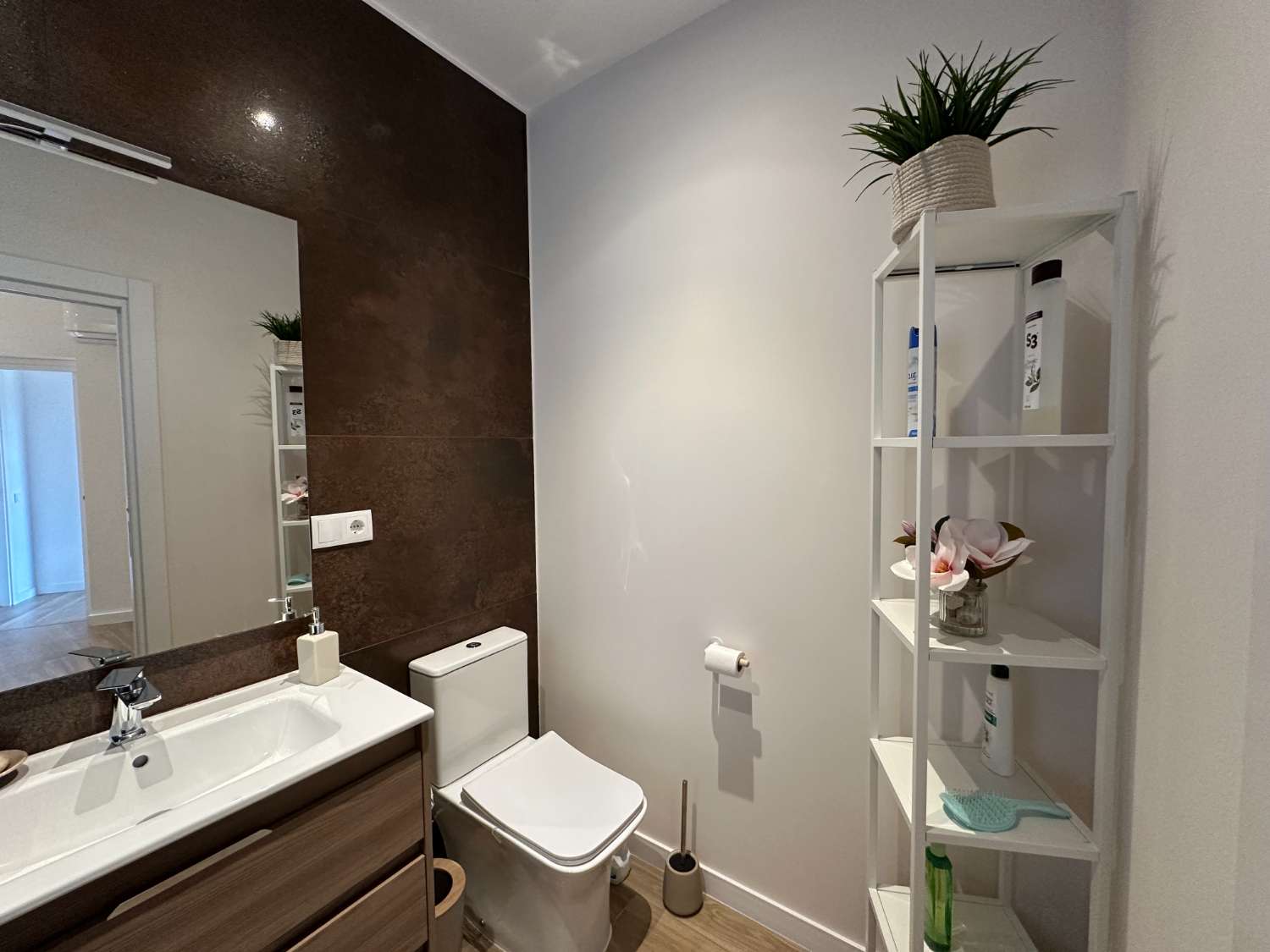 ¡Nueva casa unifamiliar con piscina privada!