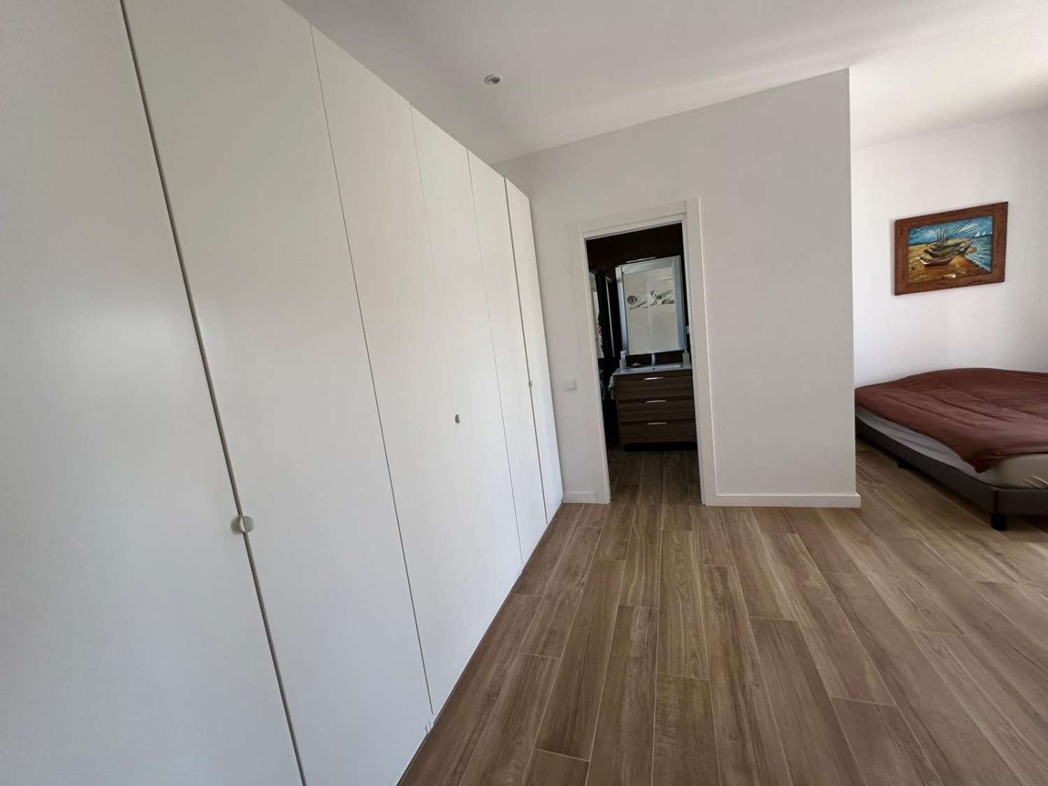 ¡Nueva casa unifamiliar con piscina privada!