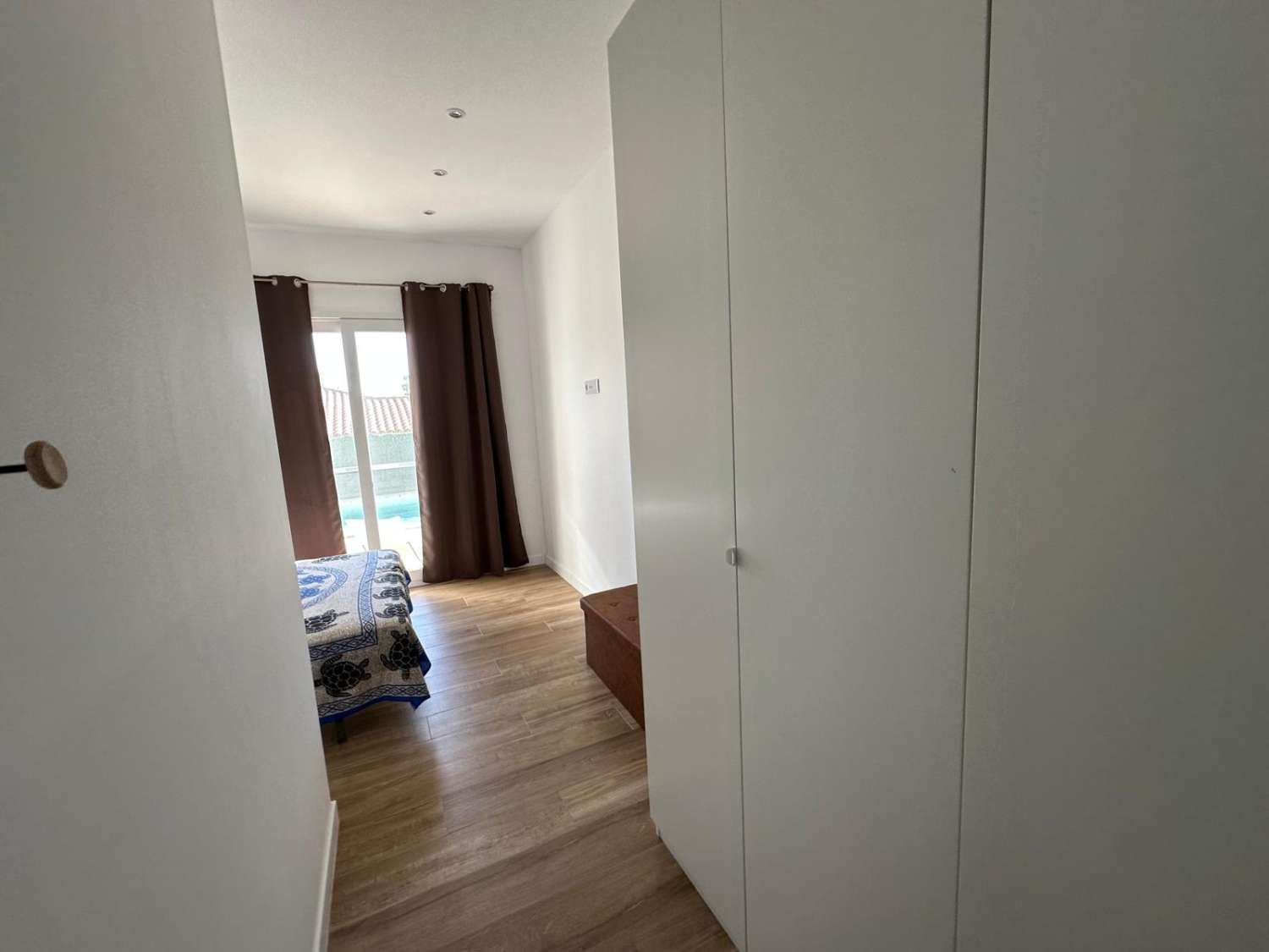 ¡Nueva casa unifamiliar con piscina privada!