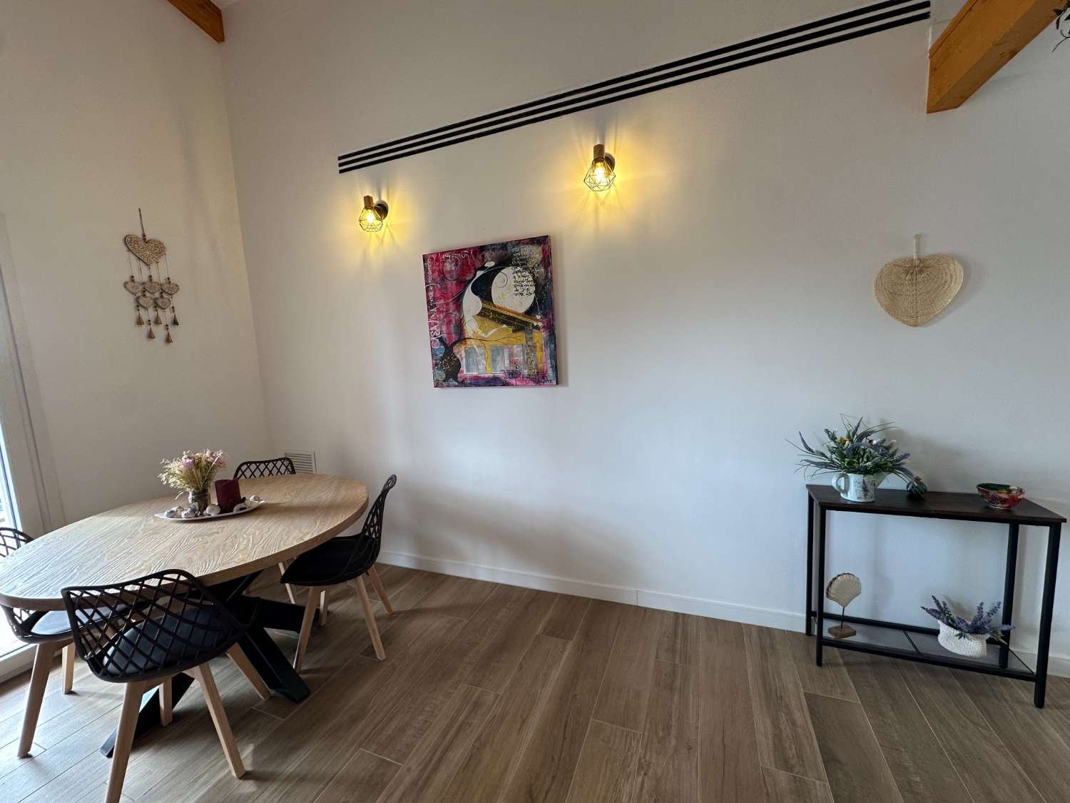 ¡Nueva casa unifamiliar con piscina privada!