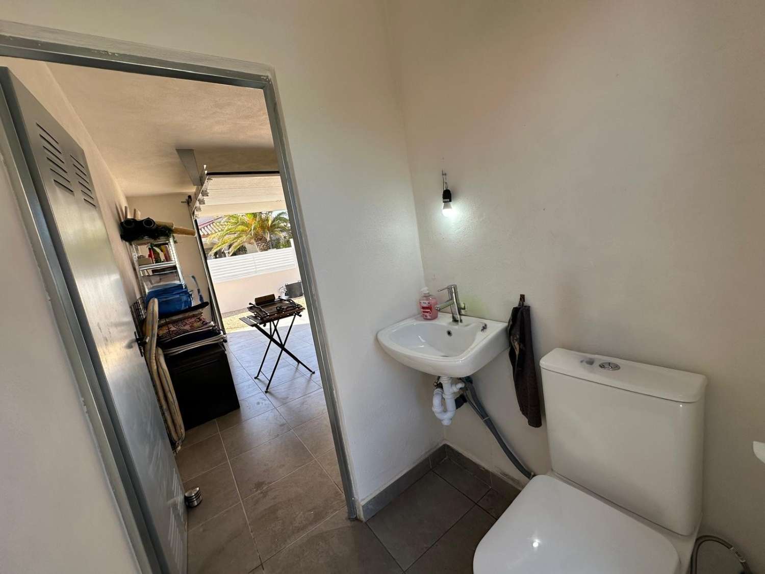 ¡Nueva casa unifamiliar con piscina privada!