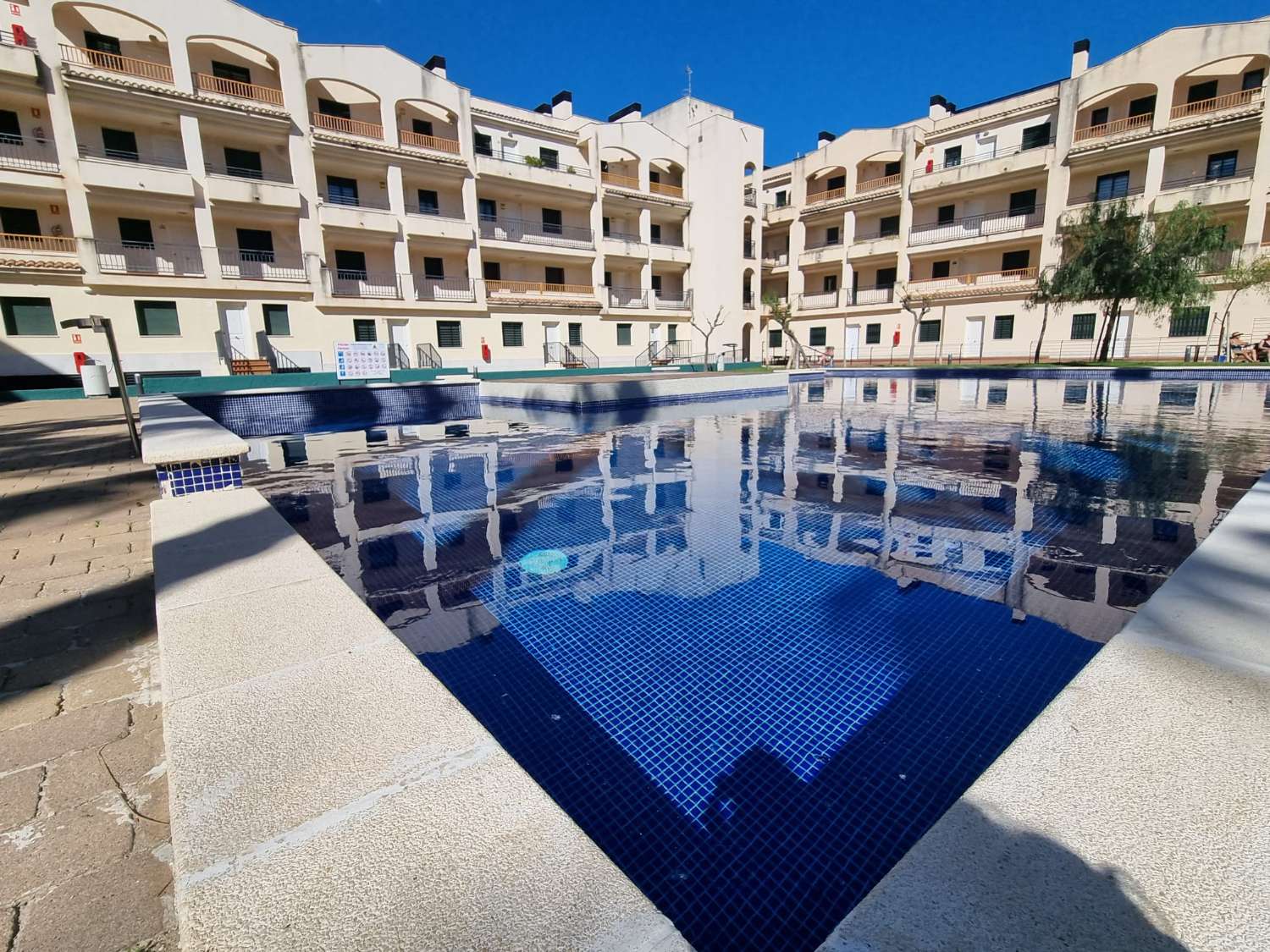 Appartement au cœur de Miami Platja, à seulement 200 mètres de la plage.