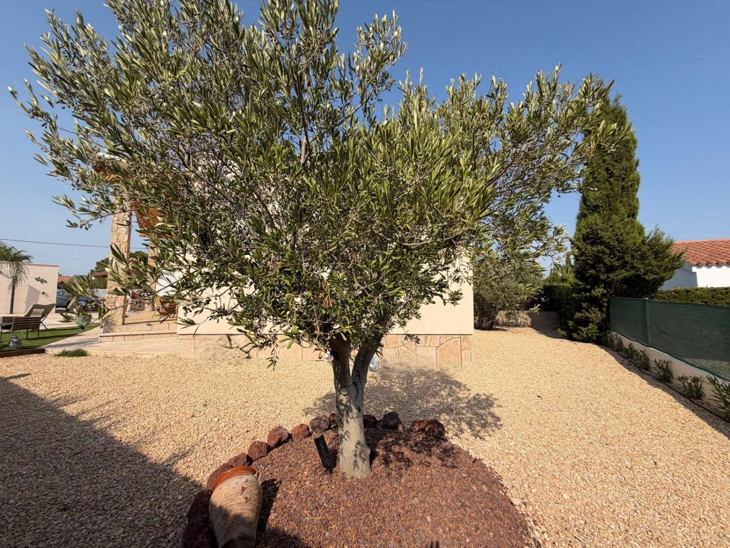 ¡Nueva casa unifamiliar con piscina privada!