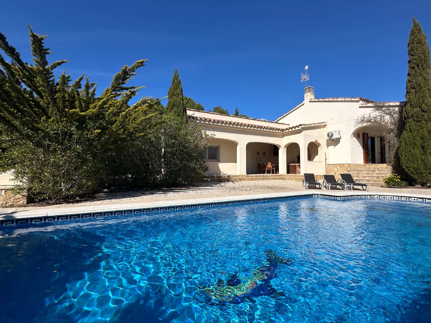 Casa independiente con piscina privada en Sant Jordi d'Alfama