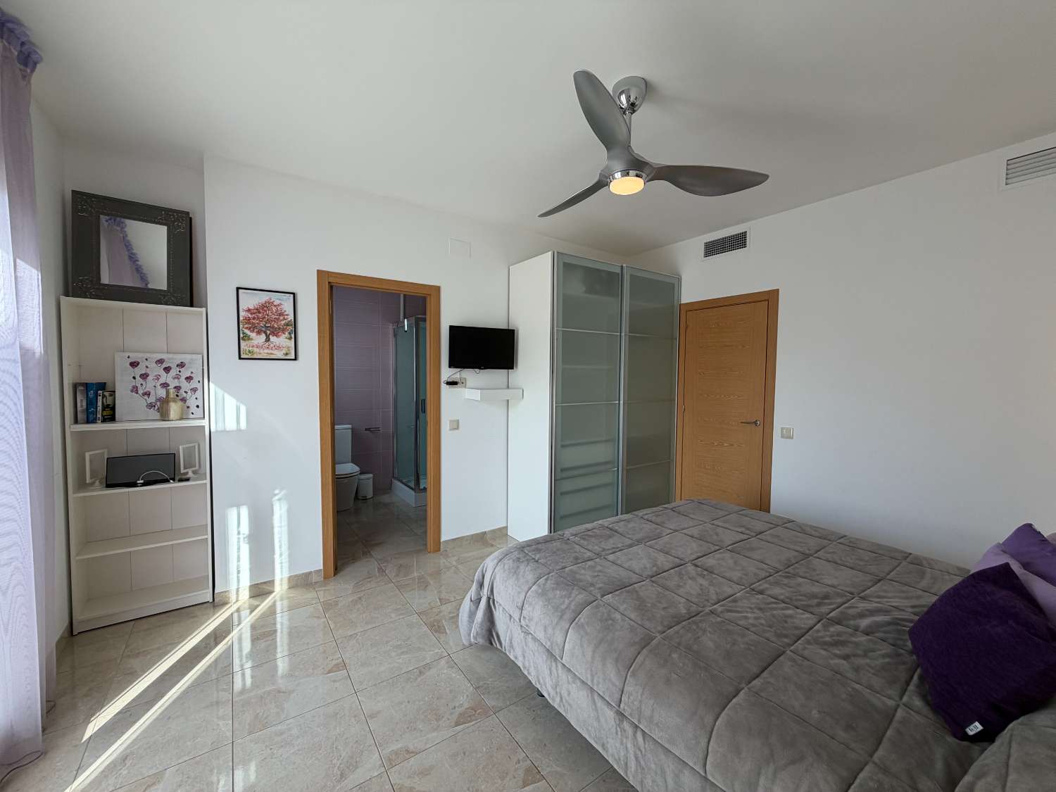 Casa moderna con piscina a 450m de la playa