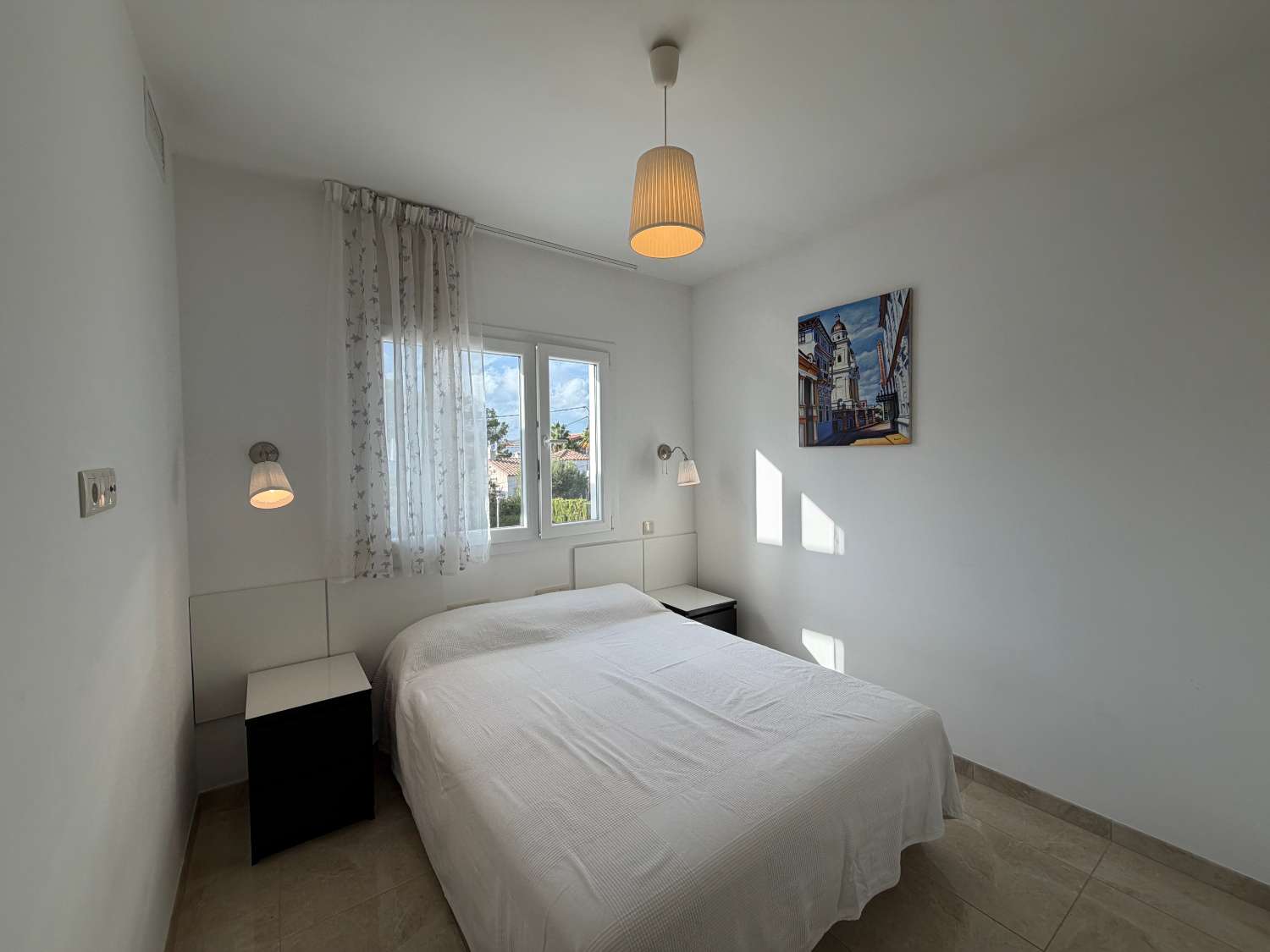 Casa moderna con piscina a 450m de la playa