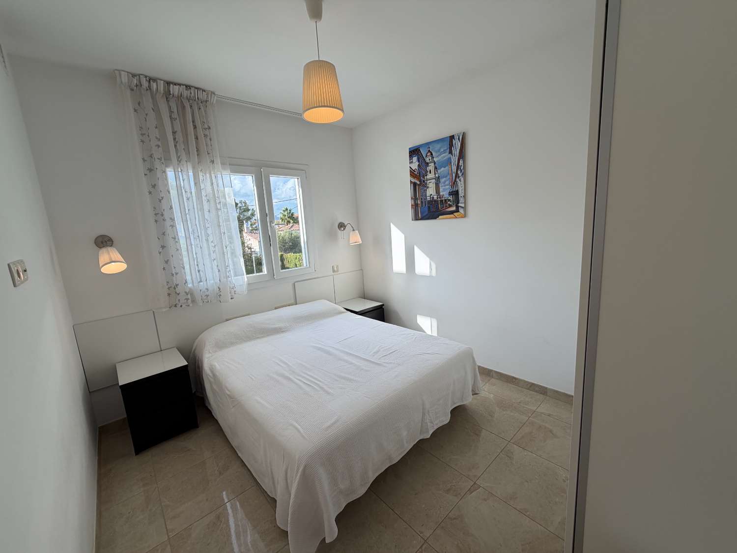 Casa moderna con piscina a 450m de la playa