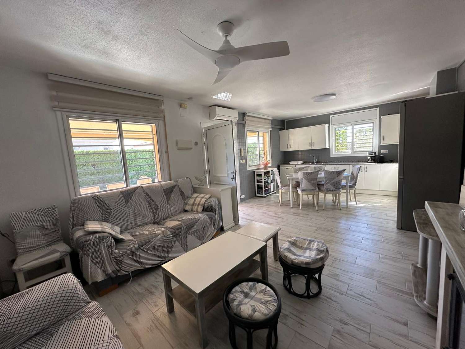 08 Canarias - Villa with private pool in Miami Platja