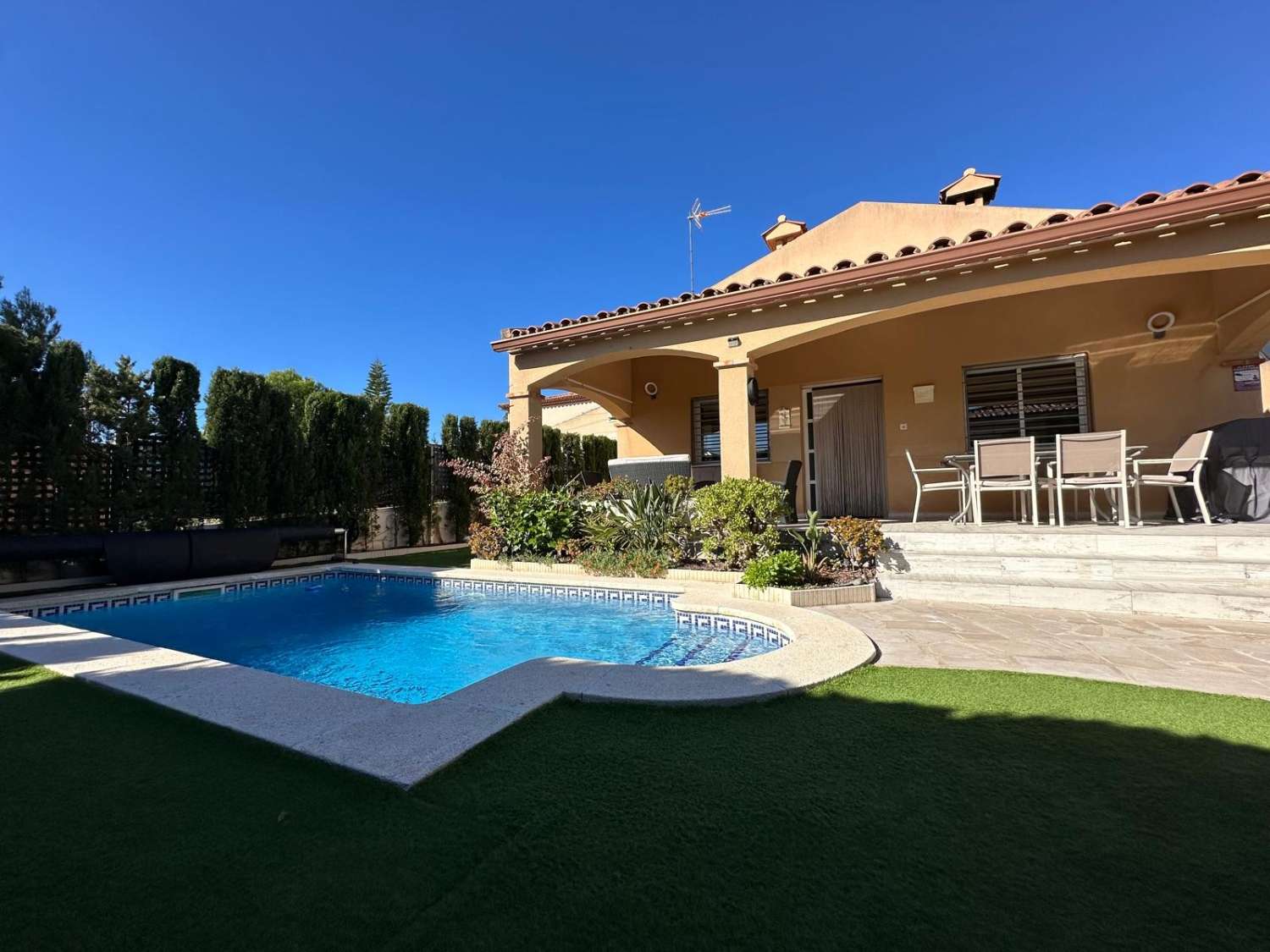 08 Canarias - Villa with private pool in Miami Platja