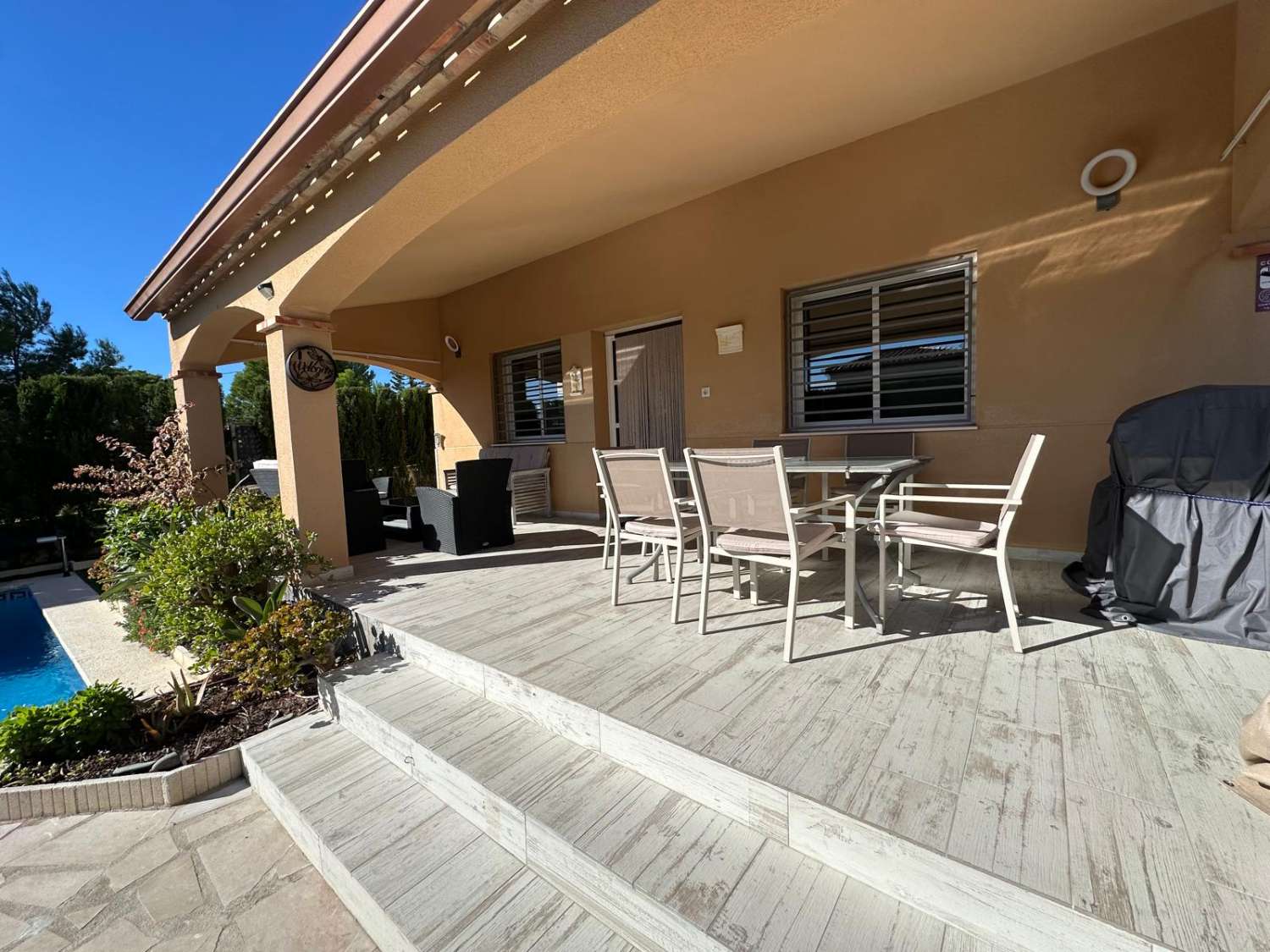 08 Canarias - Villa with private pool in Miami Platja