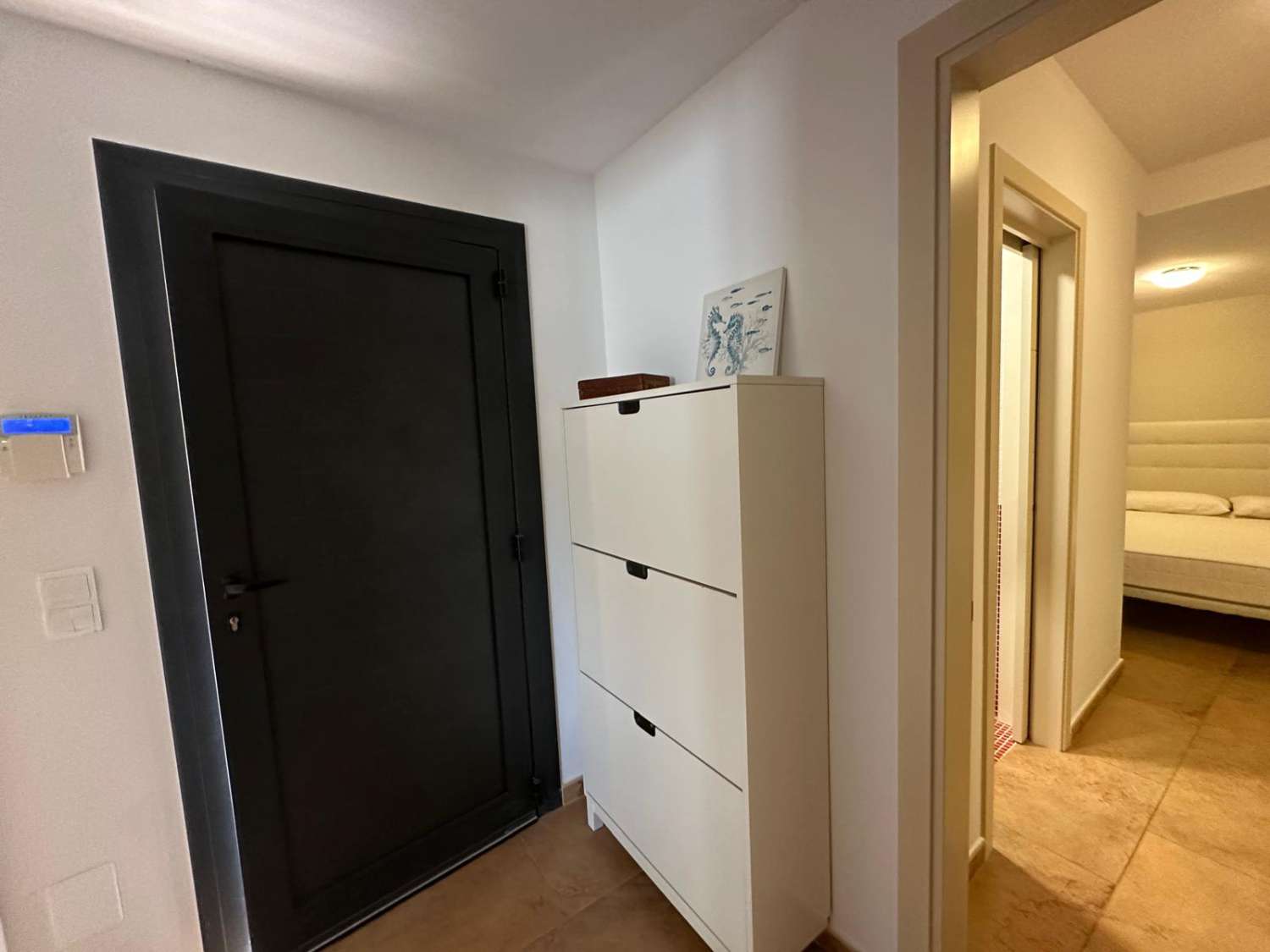 Kaunis talo, jossa on oma uima-allas suurella puutarhalla!