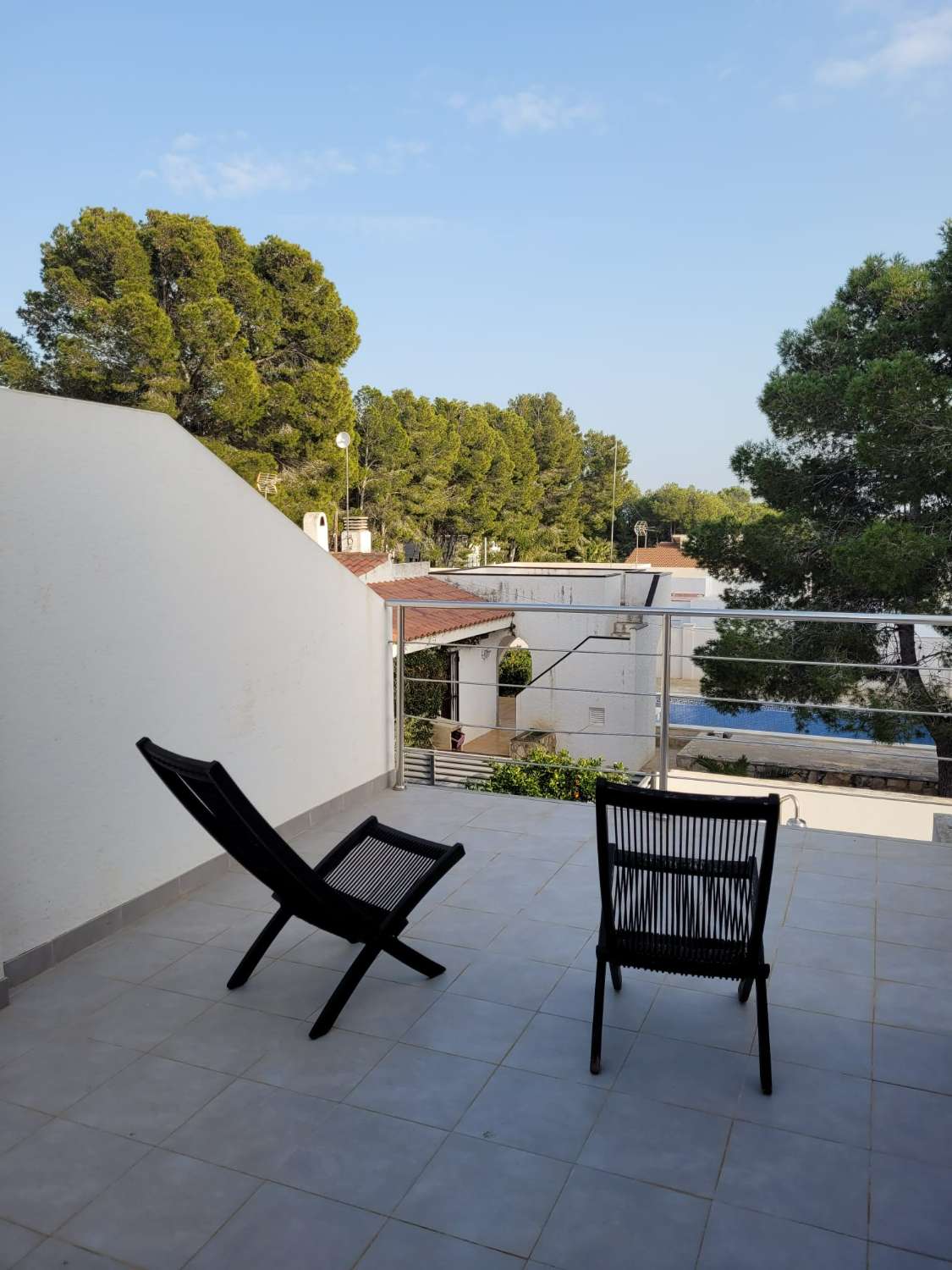 Belle maison moderne avec piscine privée