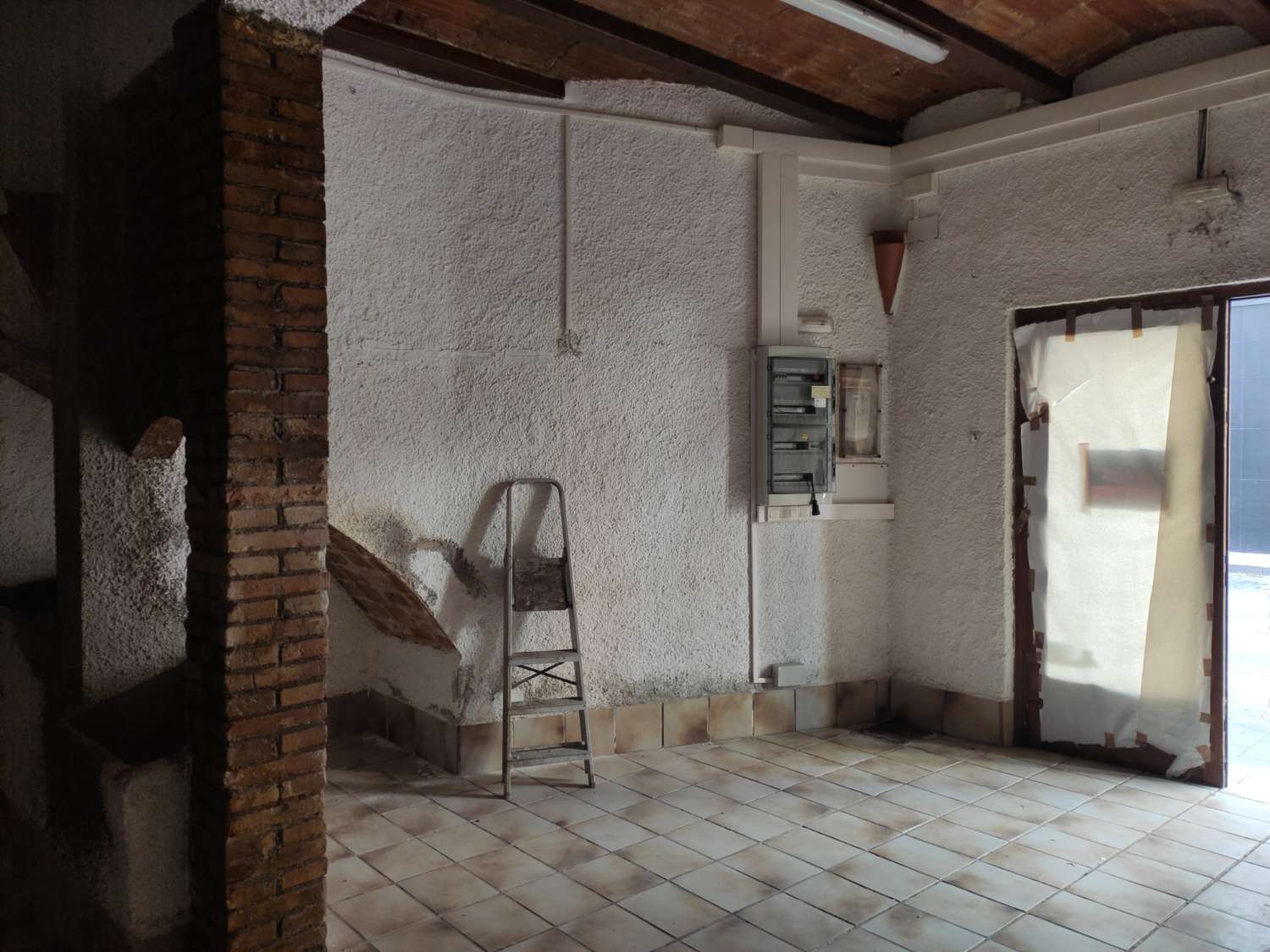 Local en alquiler en el centro de L'Ametlla de Mar