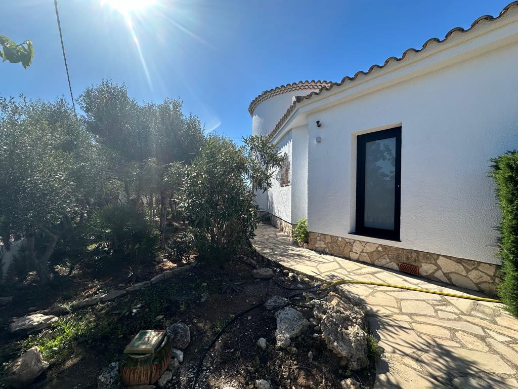 Preciosa casa con magnífica piscina espejo en Las Tres Calas