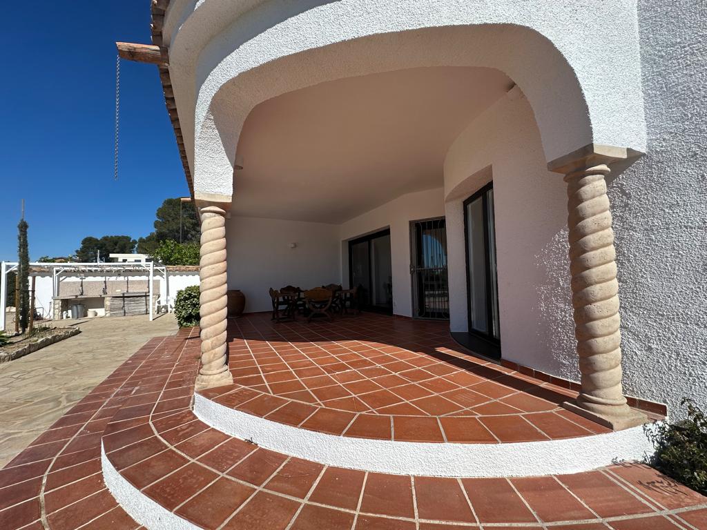 Preciosa casa con magnífica piscina espejo en Las Tres Calas