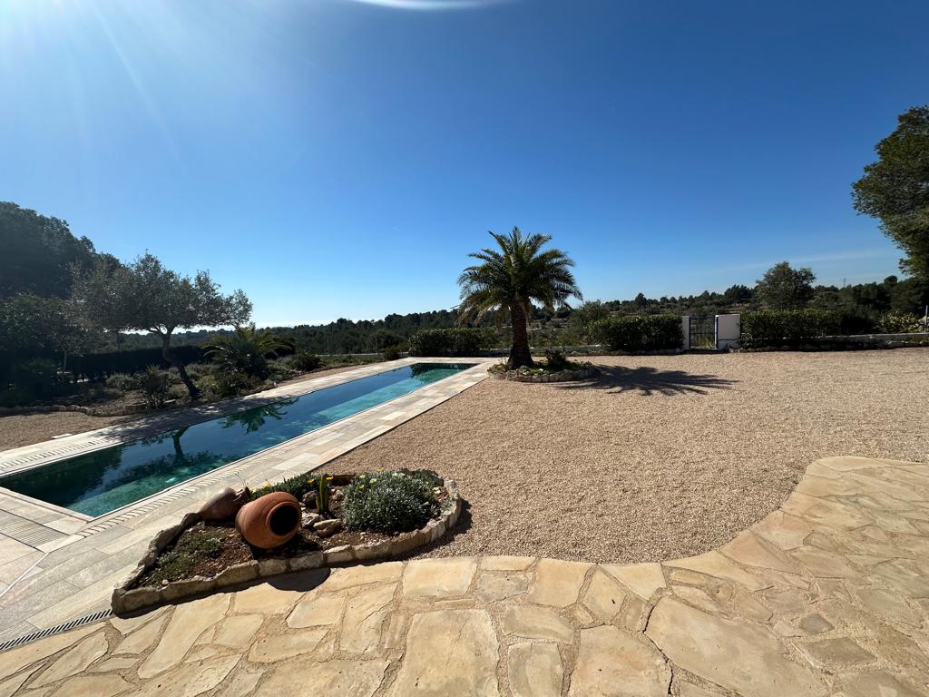 Beautiful house with magnificent mirror pool in Las Tres Calas