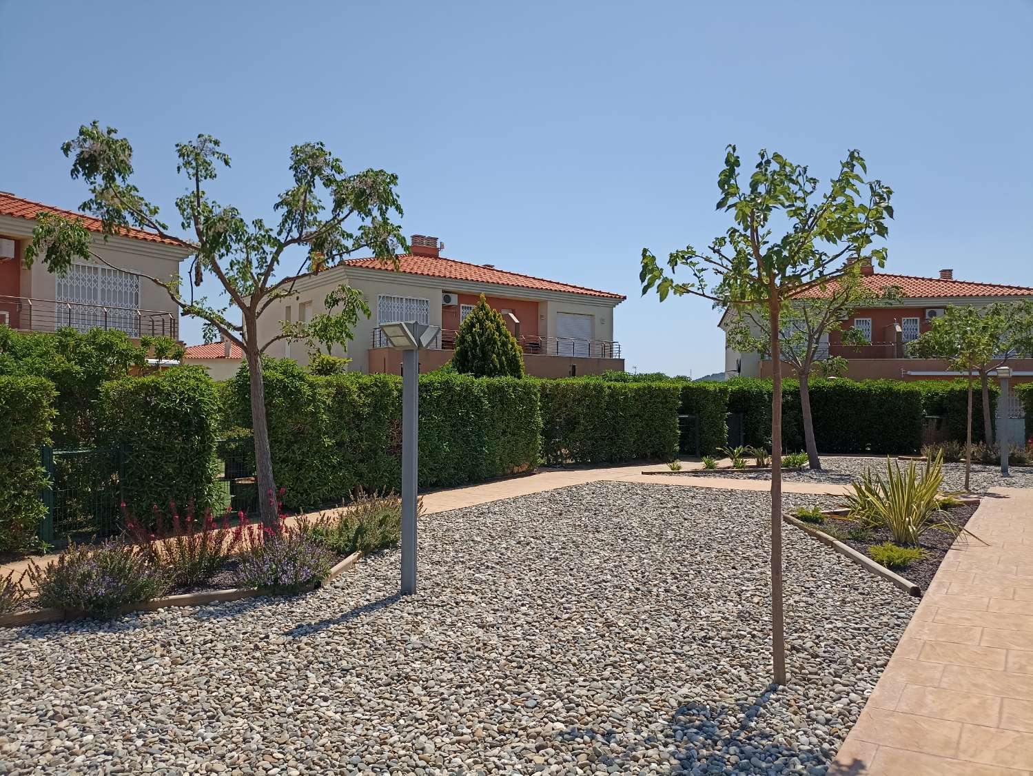 Ground floor with private garden and community pool in Casalot
