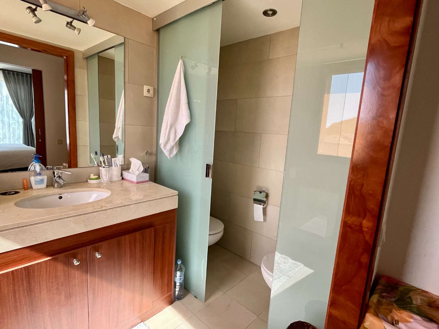 Espectacular casa con piscina comunitaria en BONMONT