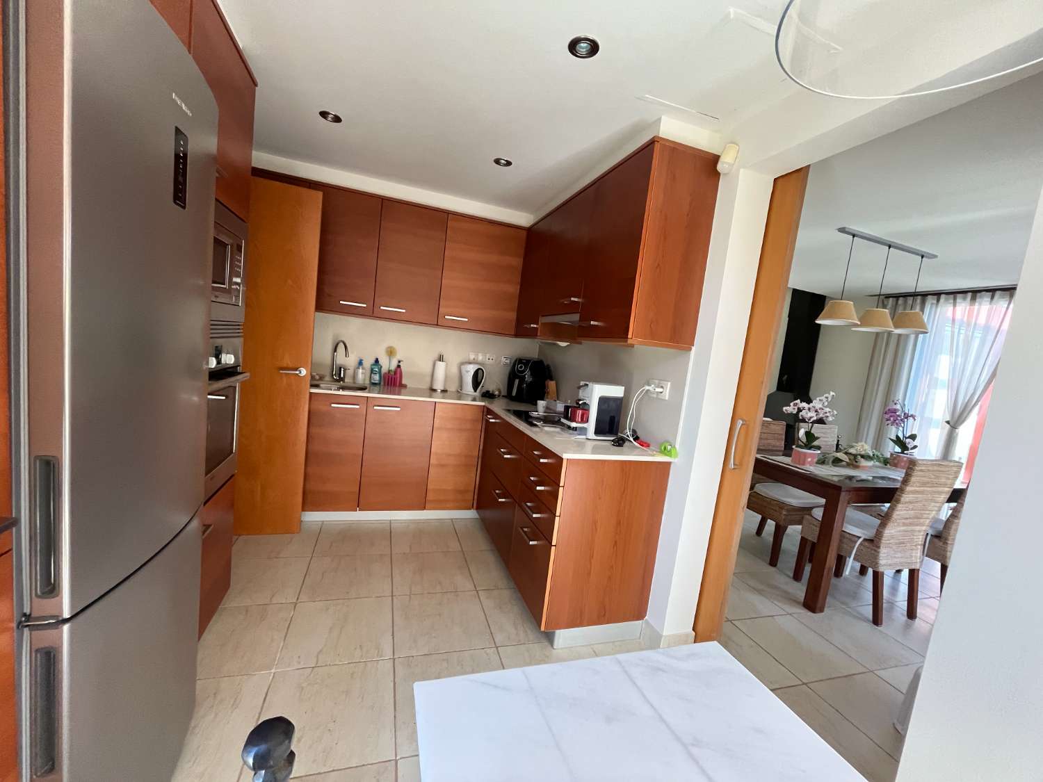 Espectacular casa con piscina comunitaria en BONMONT