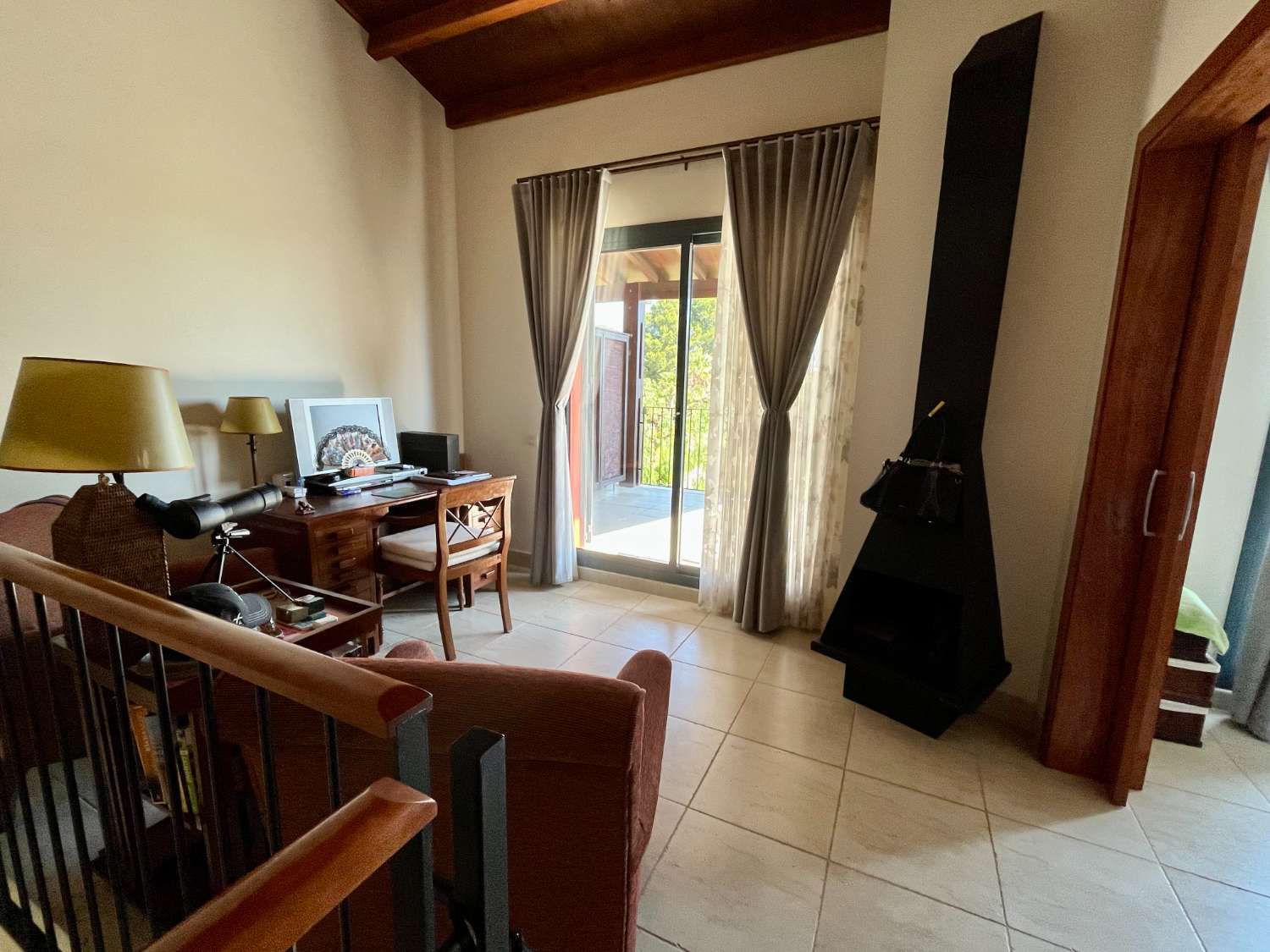 Espectacular casa con piscina comunitaria en BONMONT
