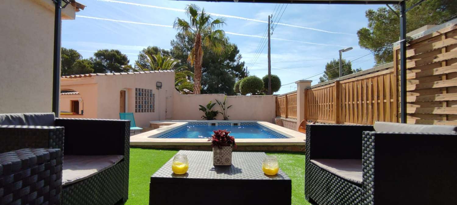 31 Rosa - Bonito chalet con piscina en Las Tres Calas cerca de la playa!