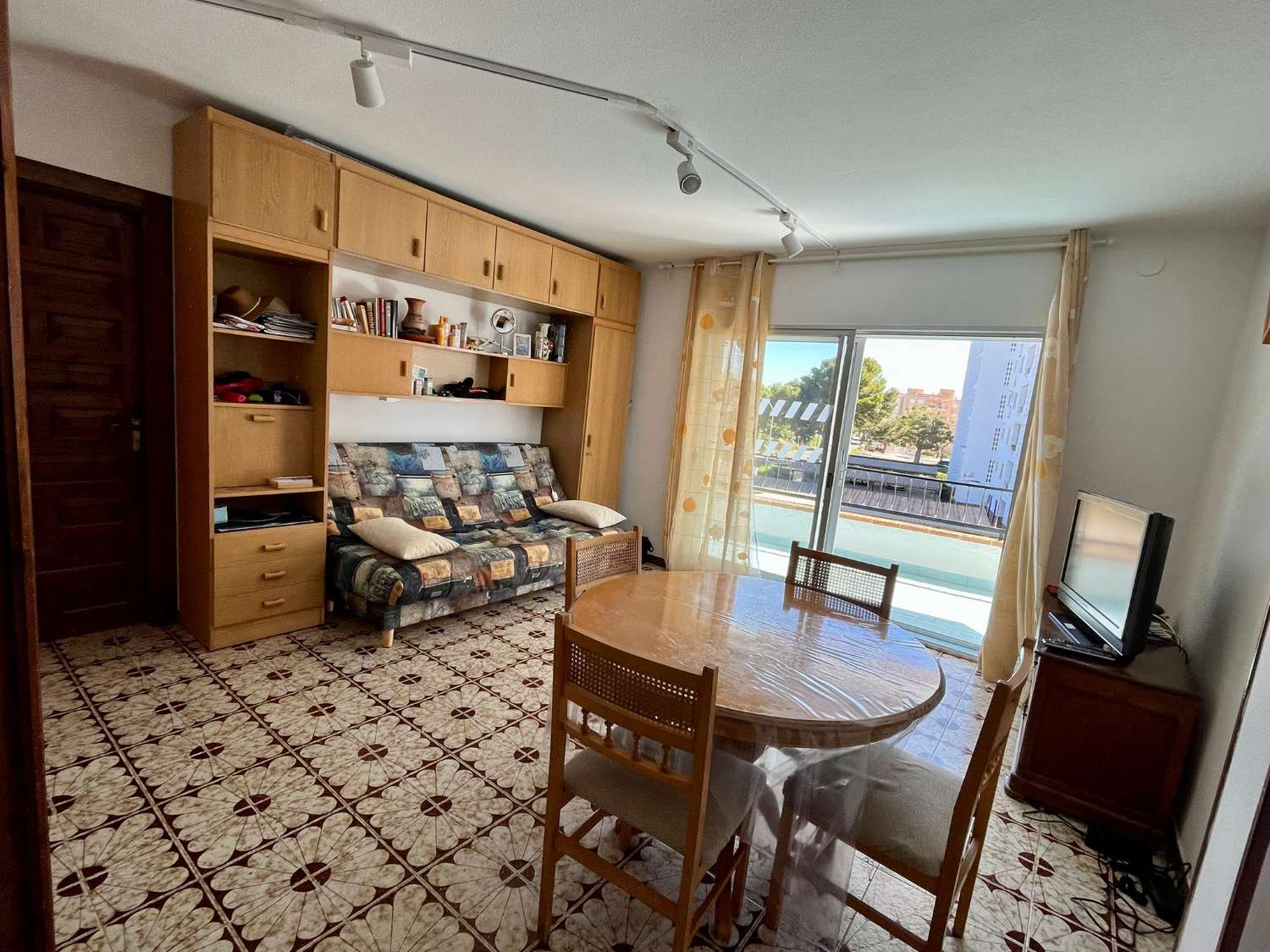 Apartamento con vistas al mar en Miami Platja