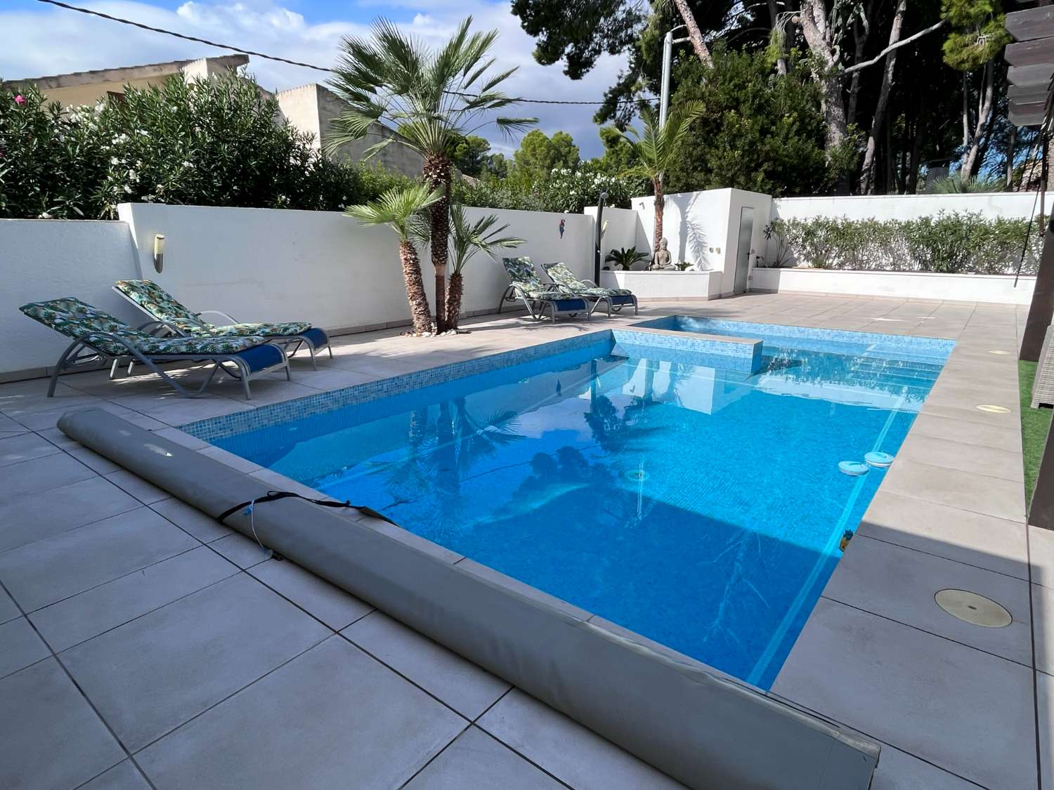 Encantadora villa moderna con piscina en Las Tras Calas