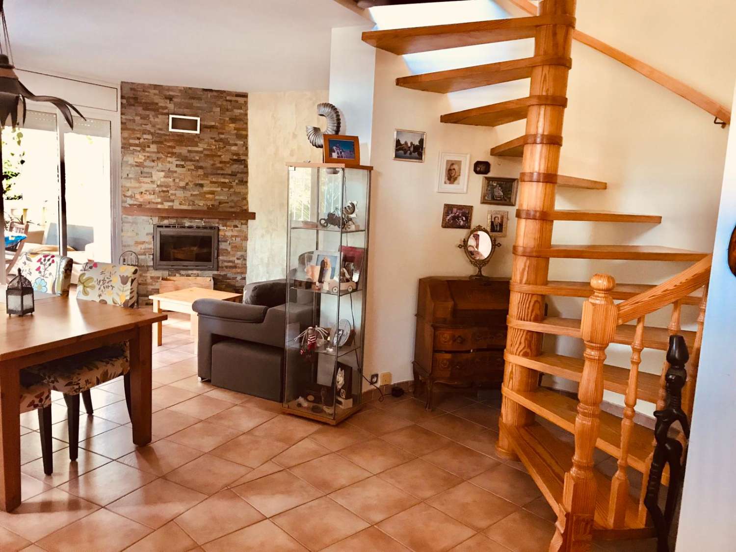 Chalet individual con piscina en St Jordi a solo 4km de la  playa.