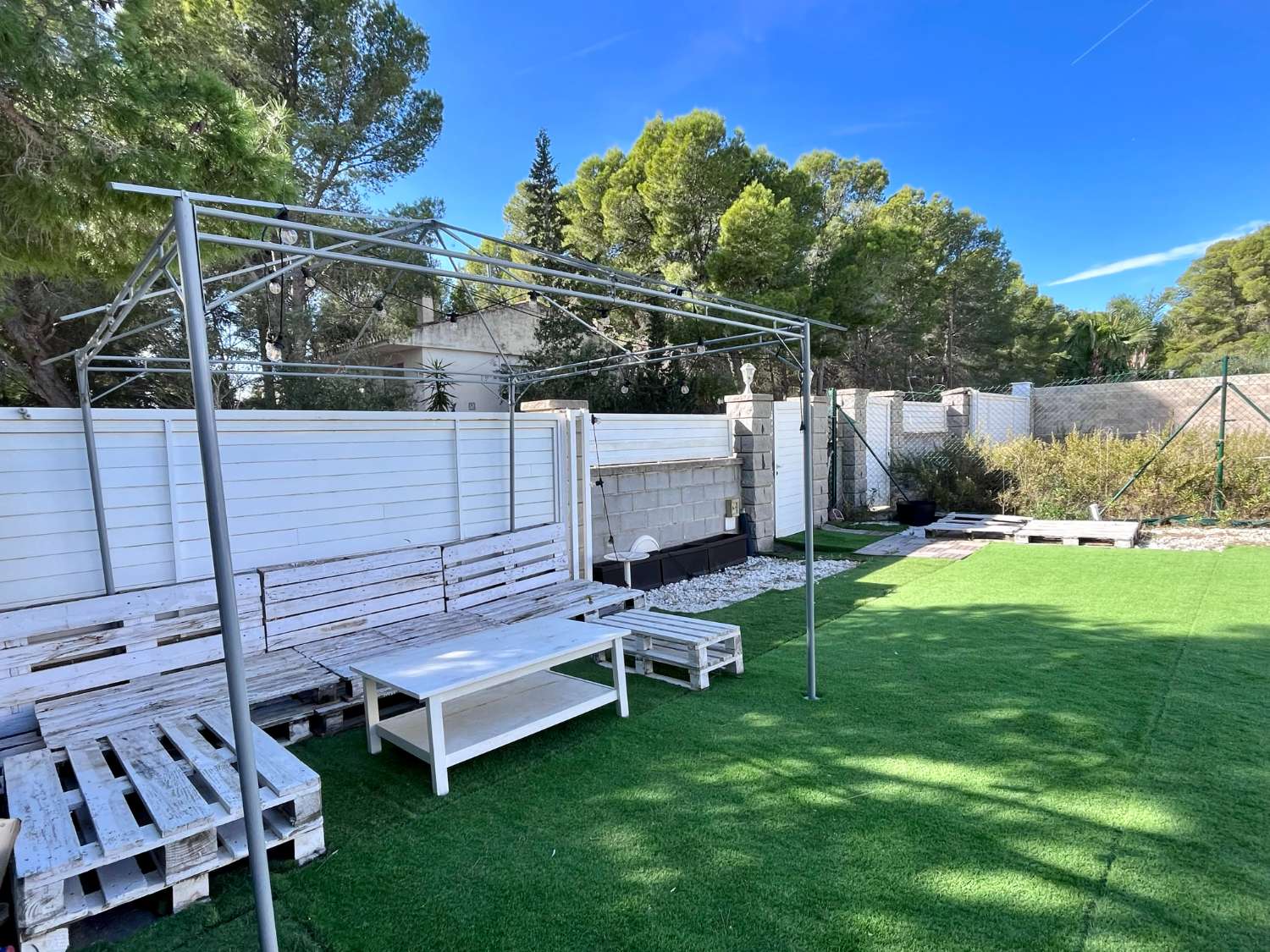 Belle maison mitoyenne avec piscine privée à Las Tras Calas