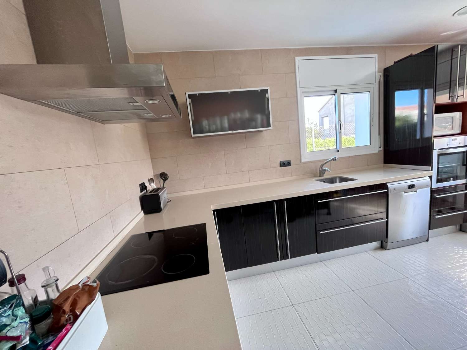 Beautiful semi-detached house with private pool in Las Tras Calas