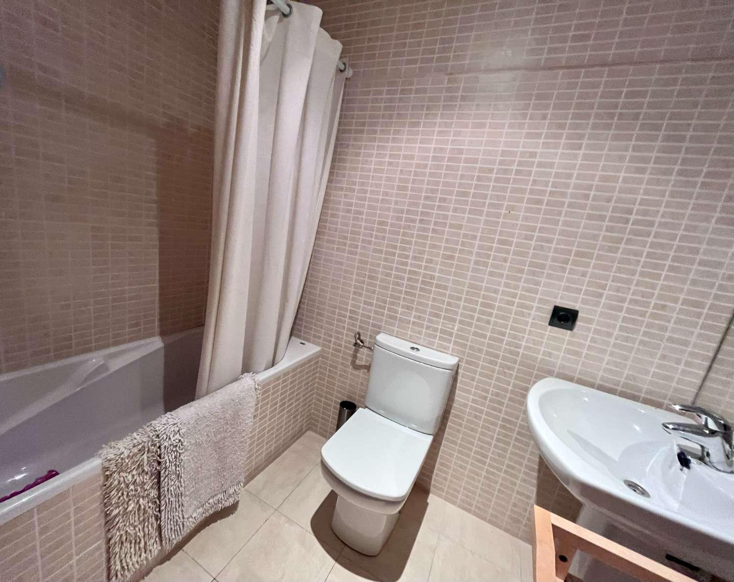 Beautiful semi-detached house with private pool in Las Tras Calas