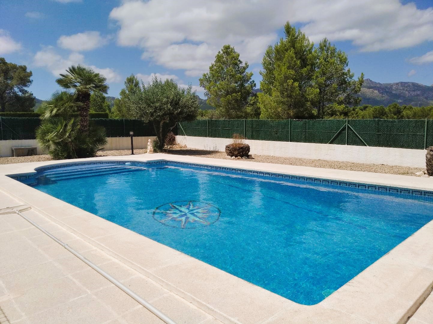 Beautiful villa with private pool with views of the mountains in Las Tras Calas!