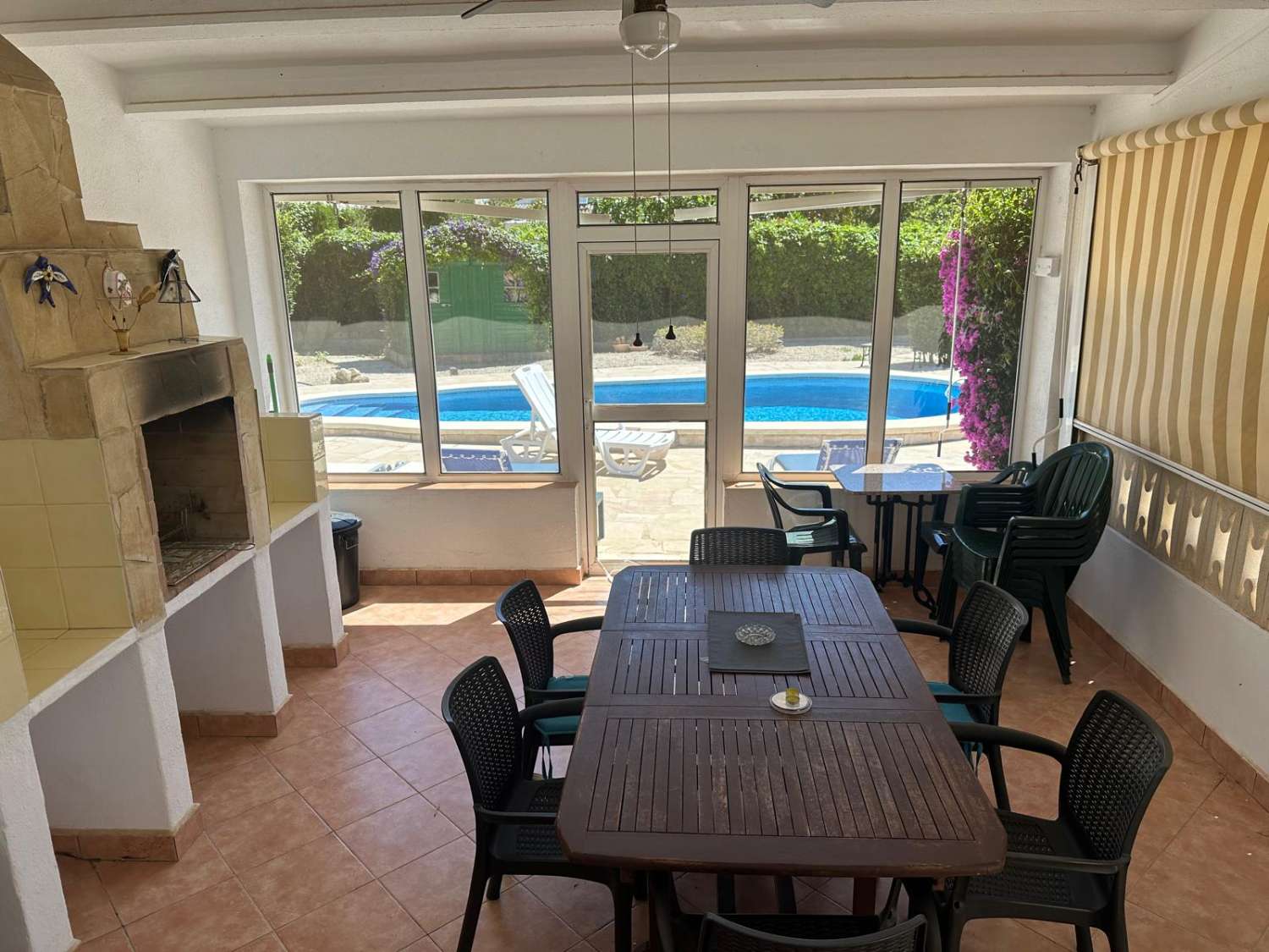 Schöne Villa mit privatem Pool in Les Tres Cales