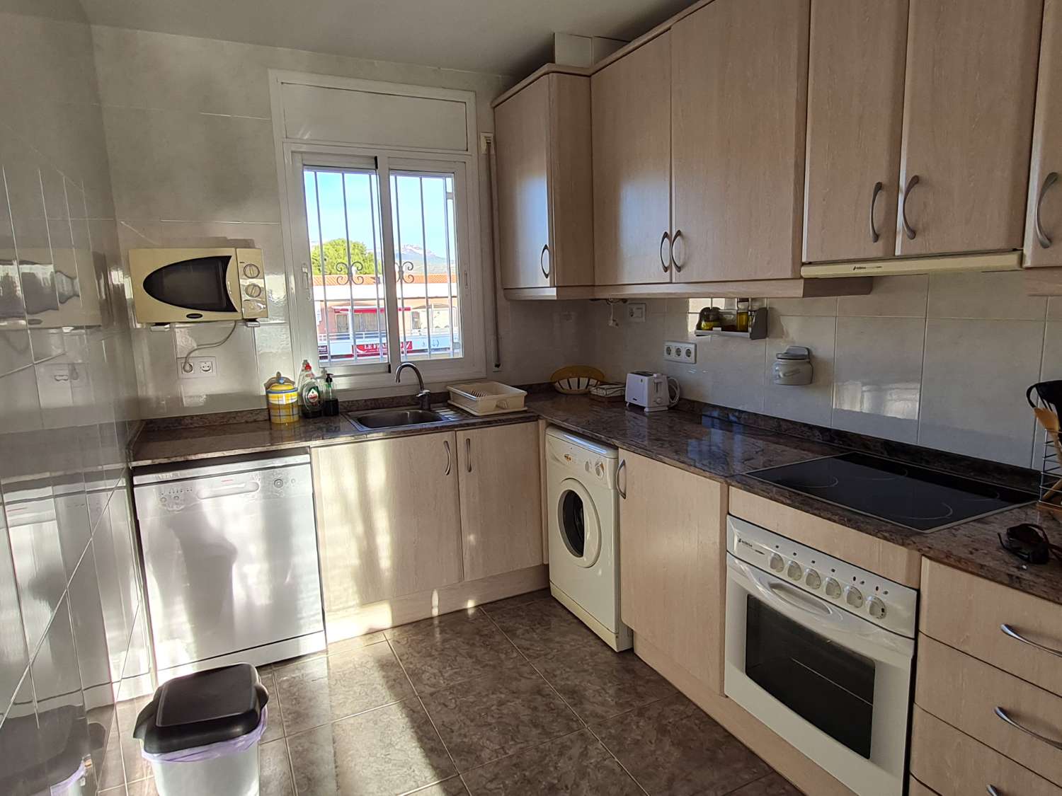 NICE APARTMENT WITH POOL NEAR THE BEACH