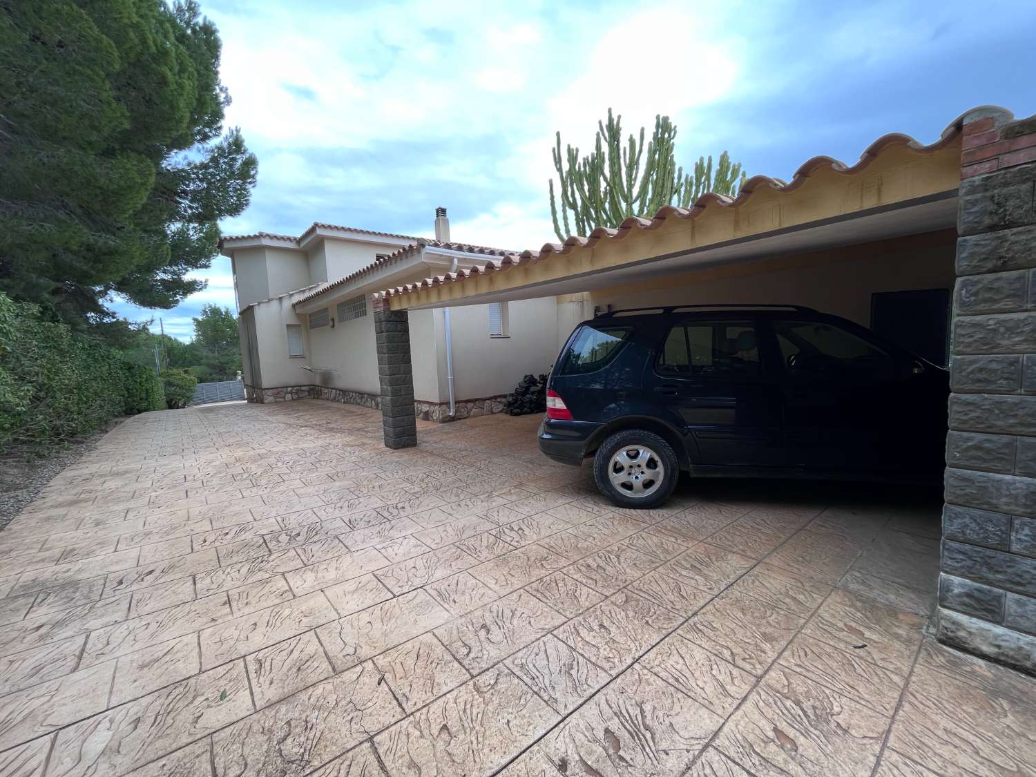 Gran chalet con piscina privada en St Jordi d'Alfama