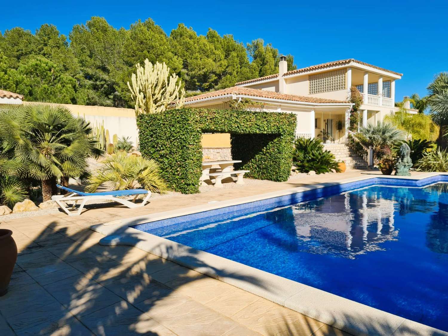 Gran chalet con piscina privada en St Jordi d'Alfama