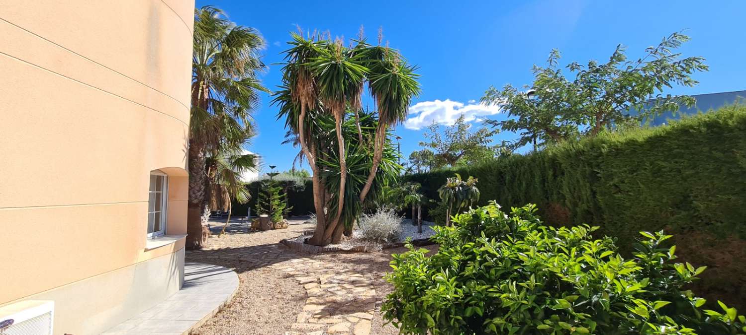 Spectaculaire Villa à vendre à Les Tres Cales