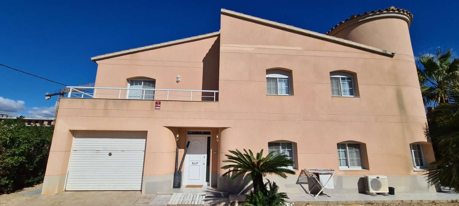 Villa spectaculaire à vendre à Roques Daurades, l’Ametlla de Mar